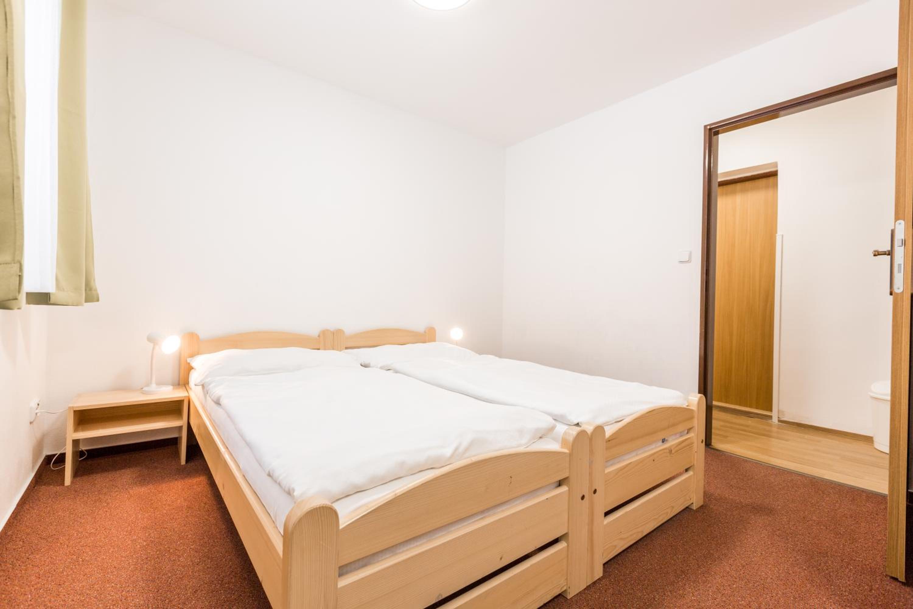 Double or Twin Room with Mountain View