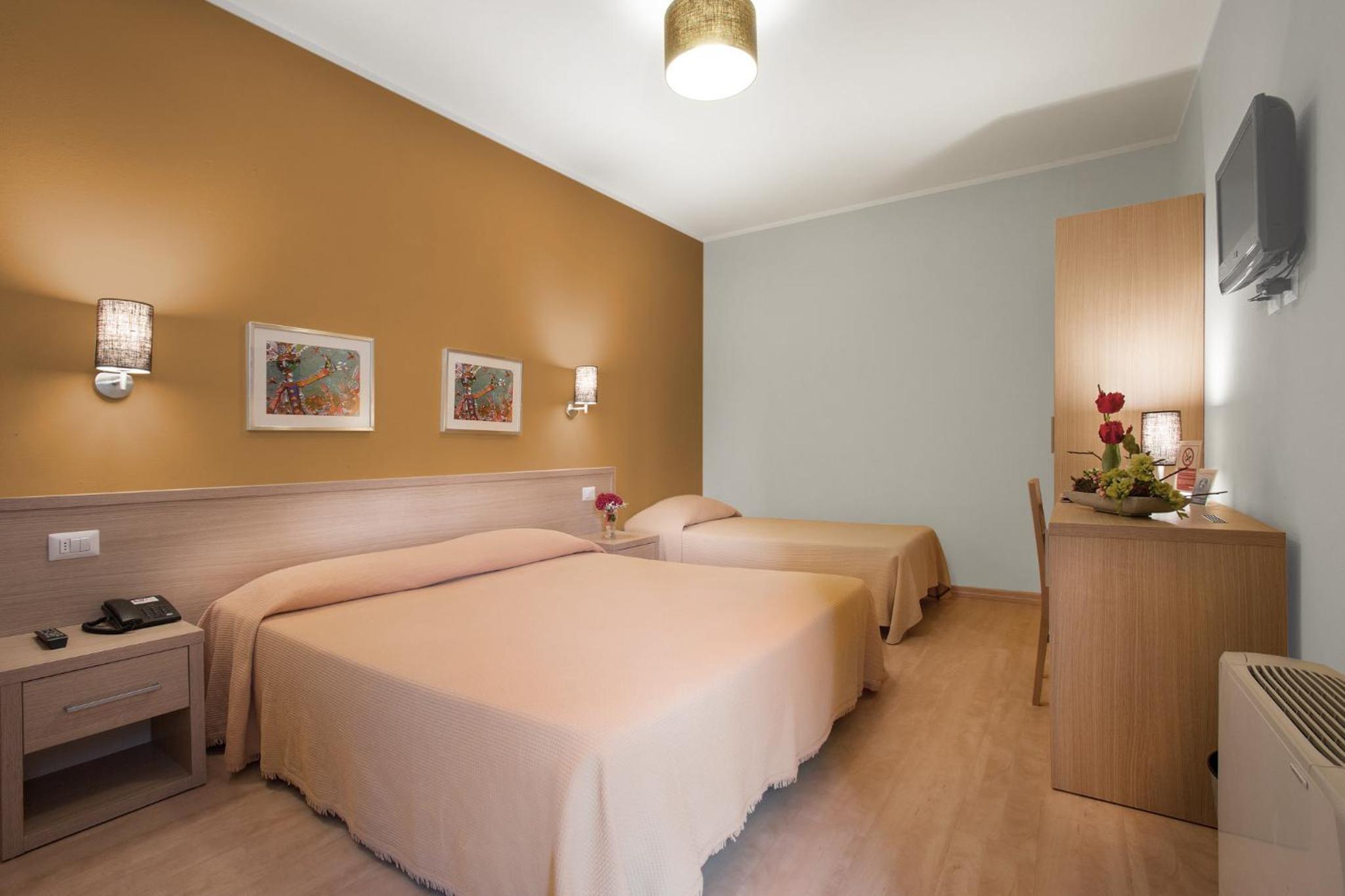 Triple Room photo 2