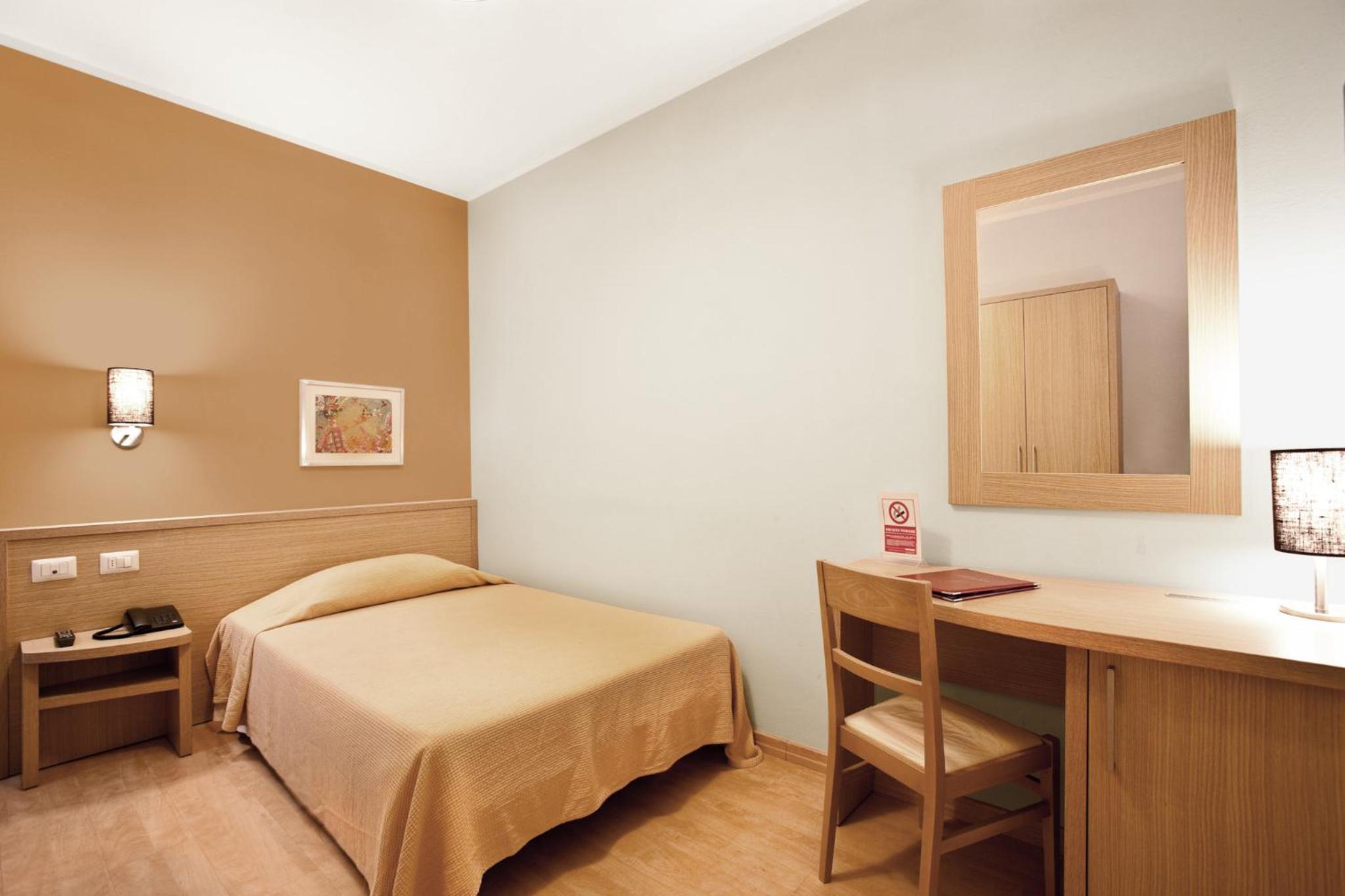 Single Room photo 1
