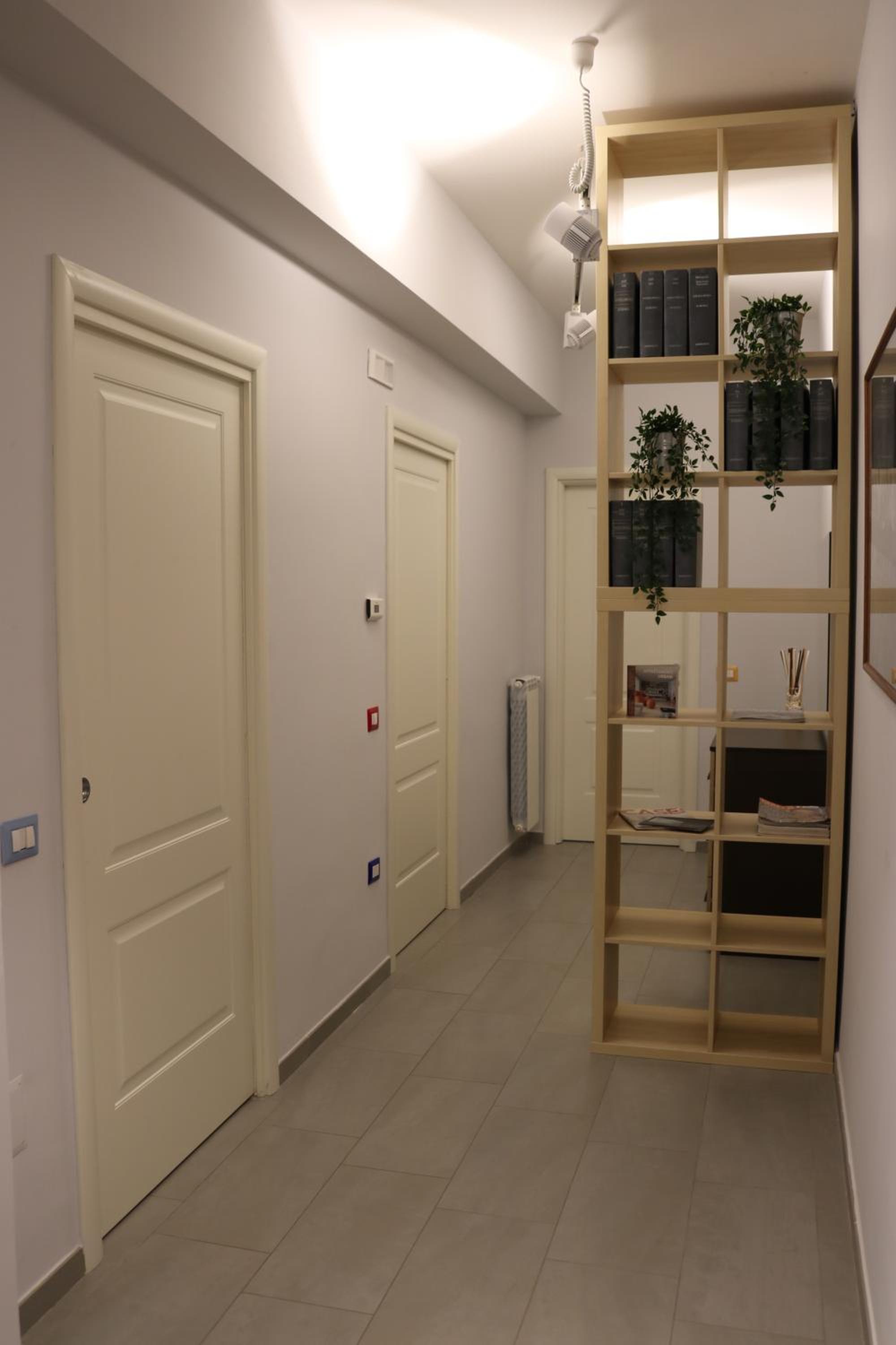 Apartment with Balcony - Photo 21