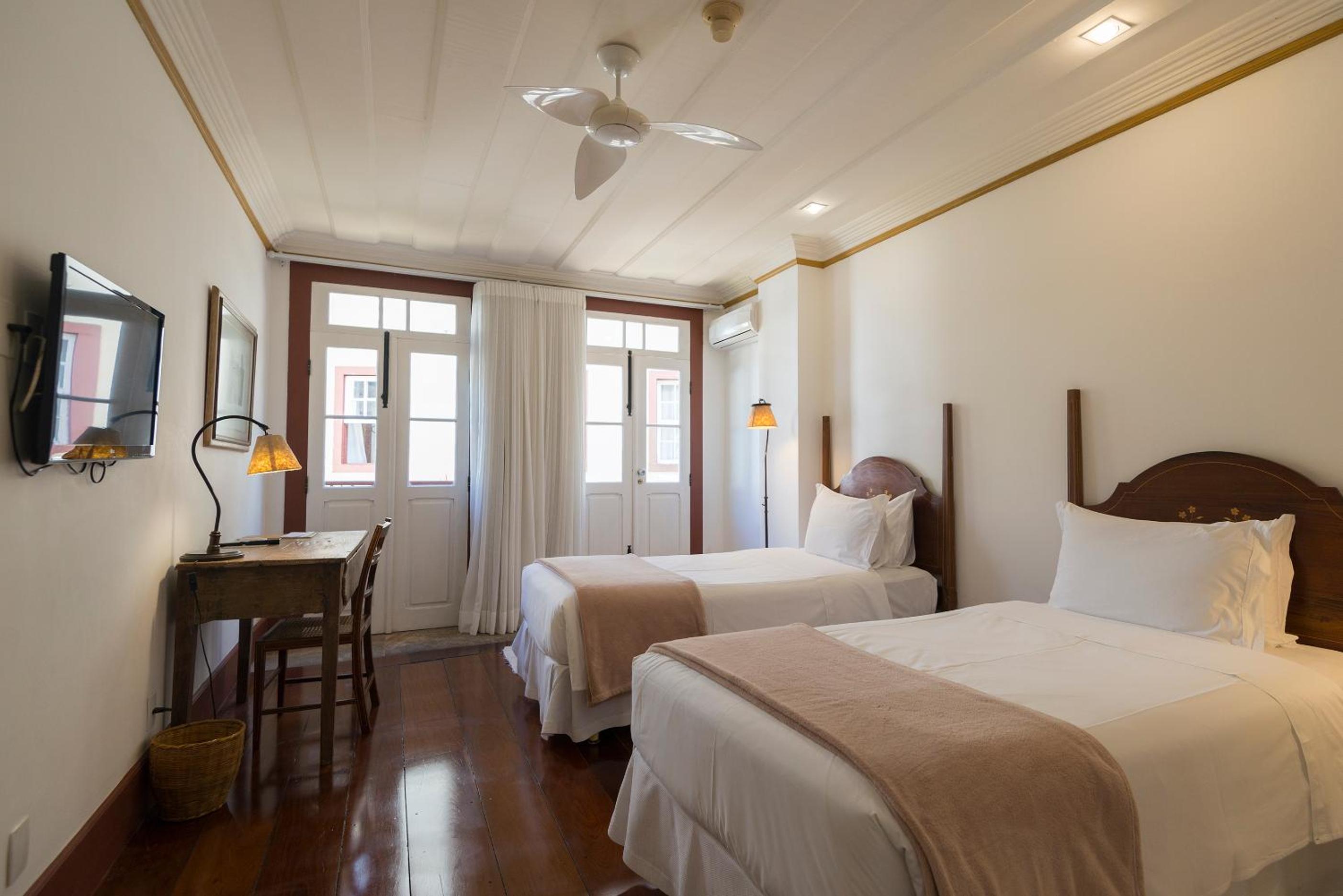Standard Twin Room photo 1