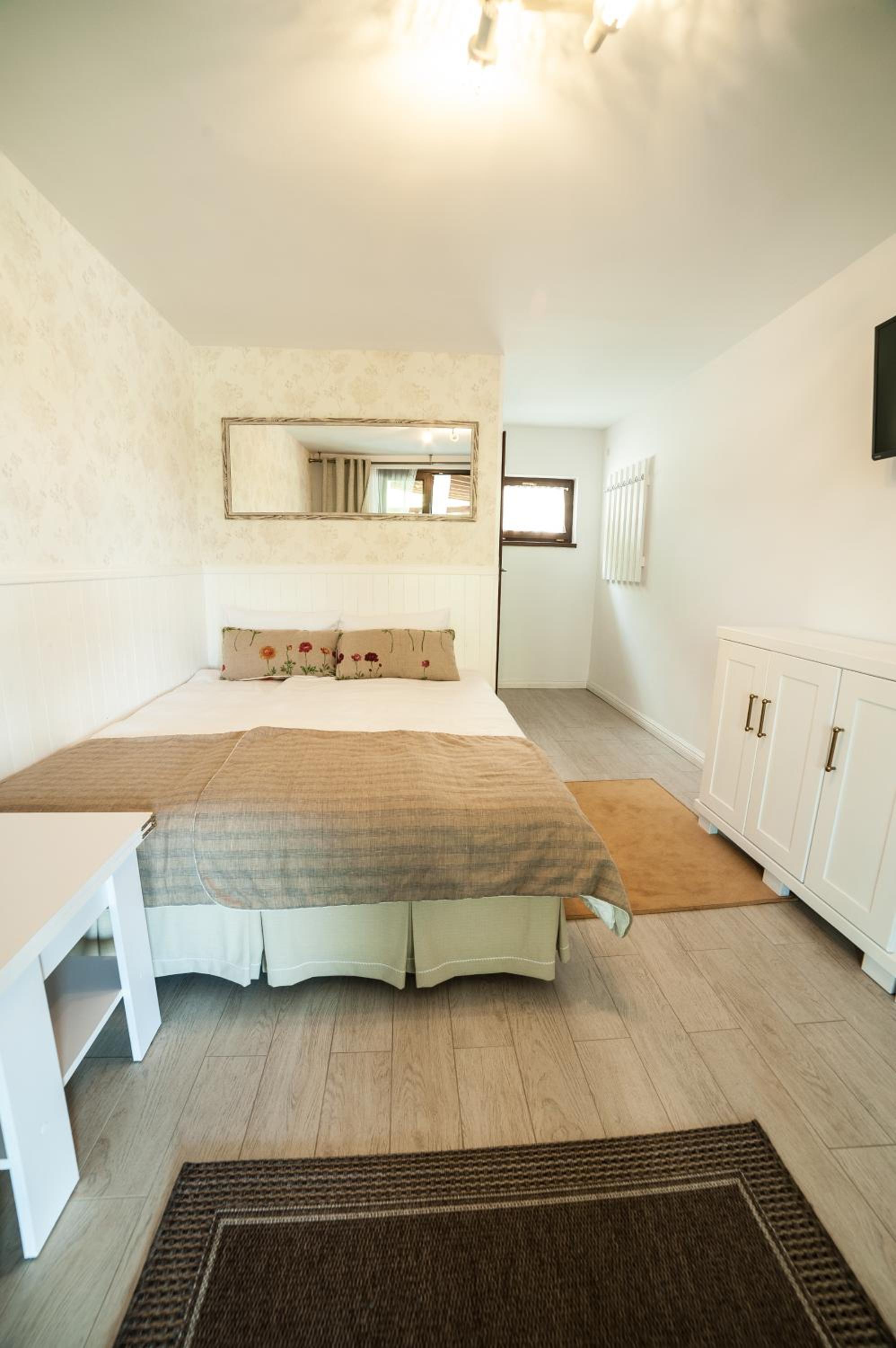 Double Room with Private Bathroom photo 1