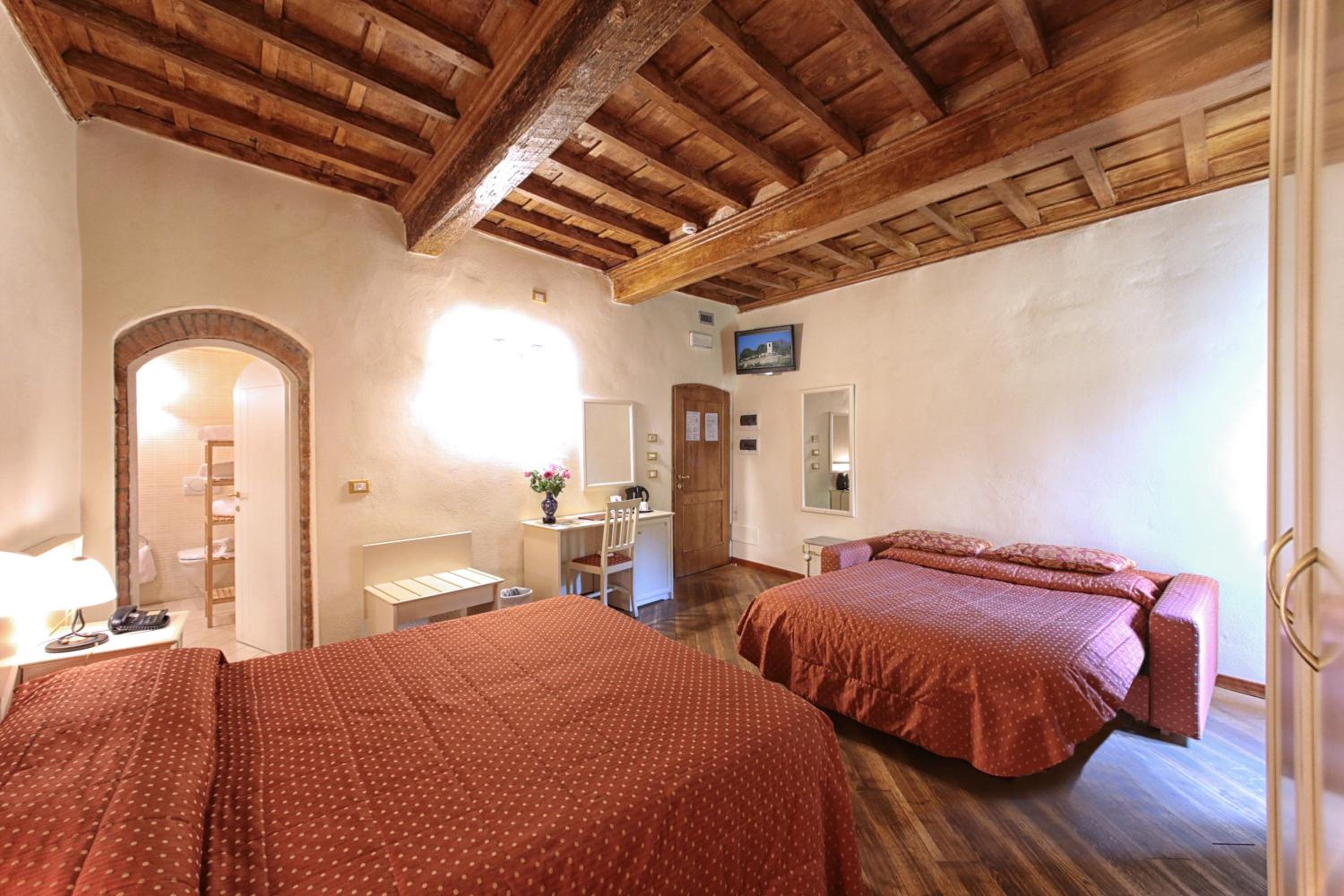 Superior Quadruple Room photo 1