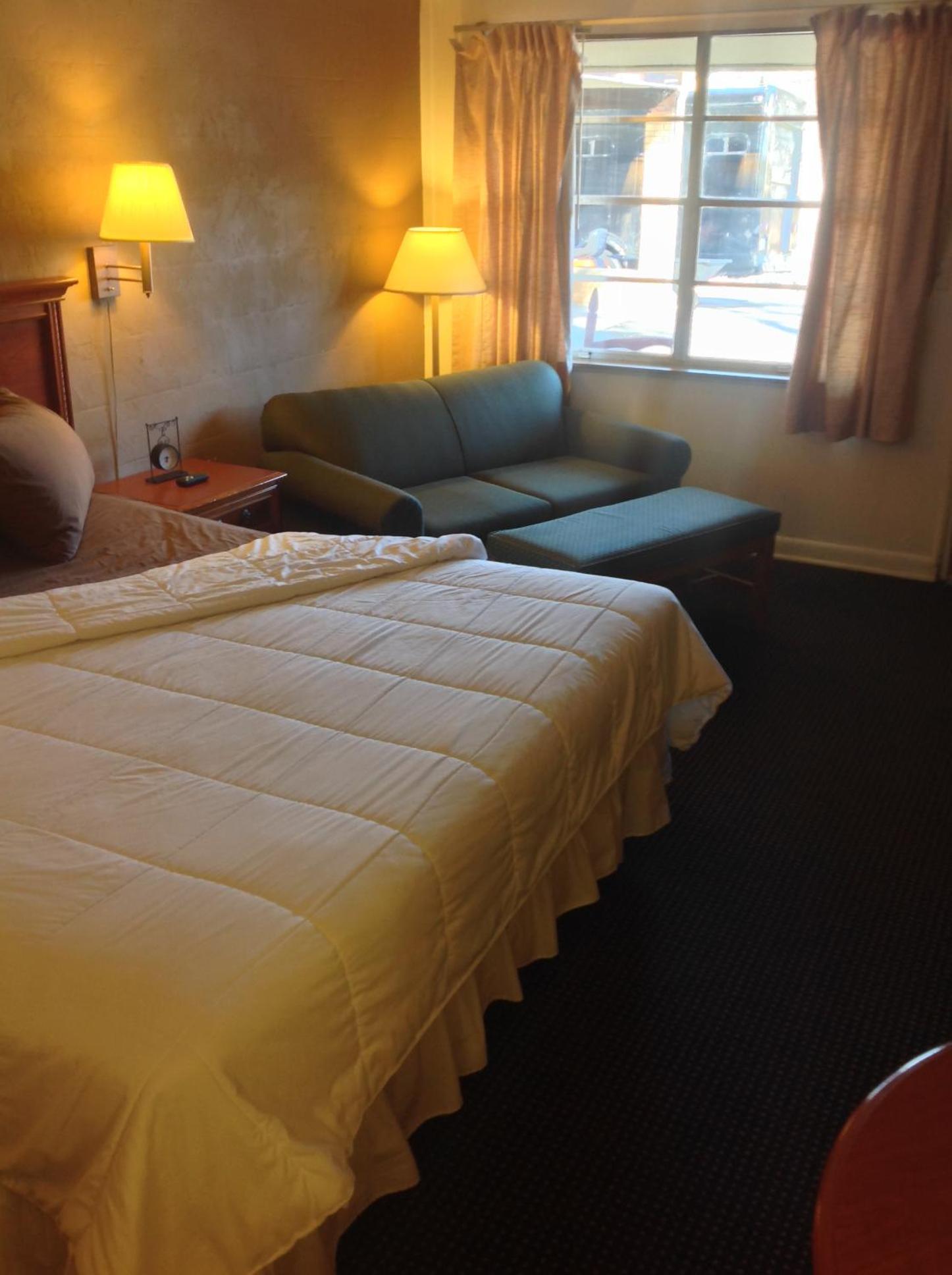 King Studio with Sofa Bed photo 1