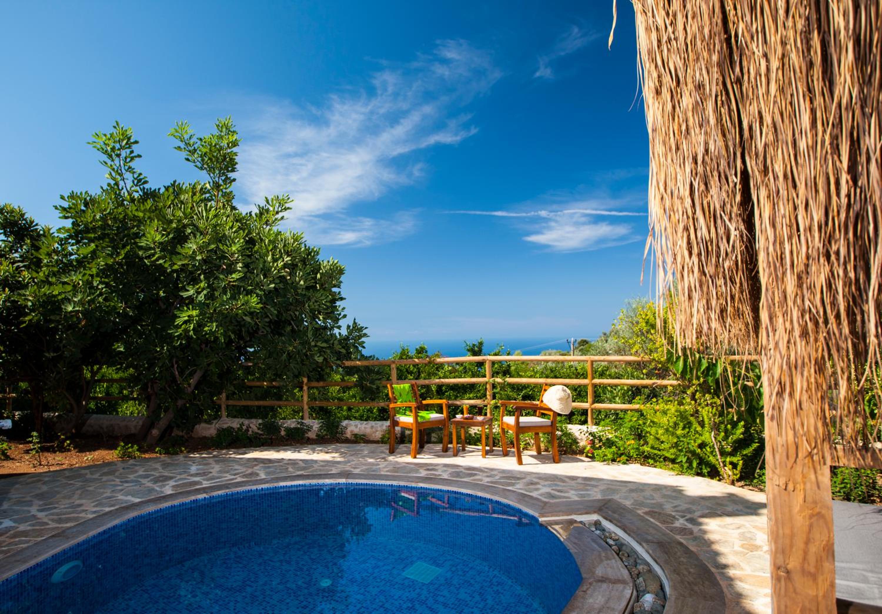 Villa with Private Pool & Jacuzzi - Photo 14
