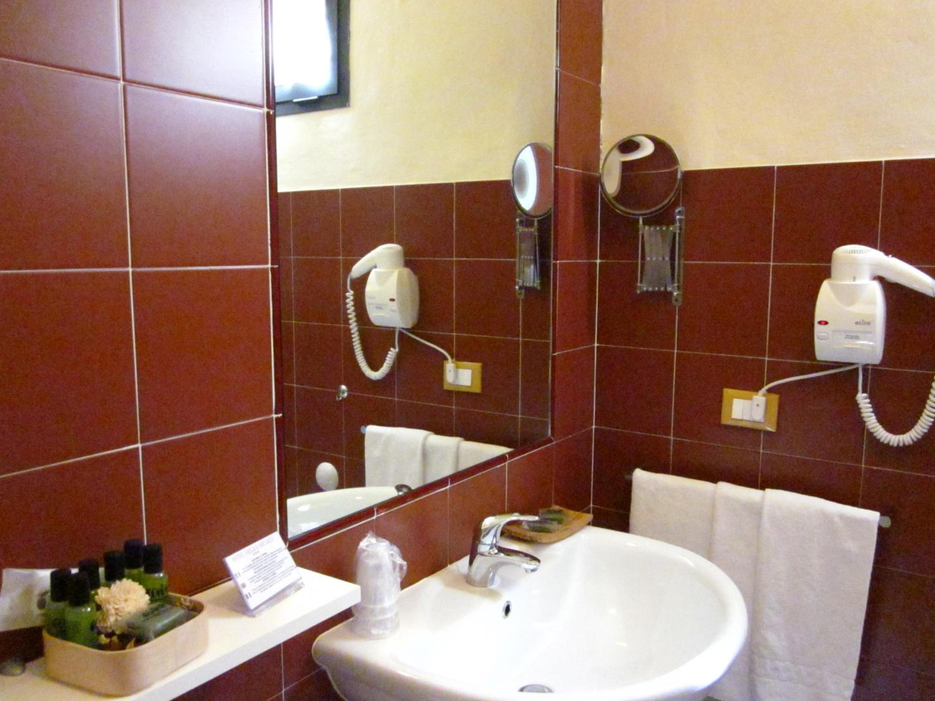 Comfort Triple Room - Photo 2