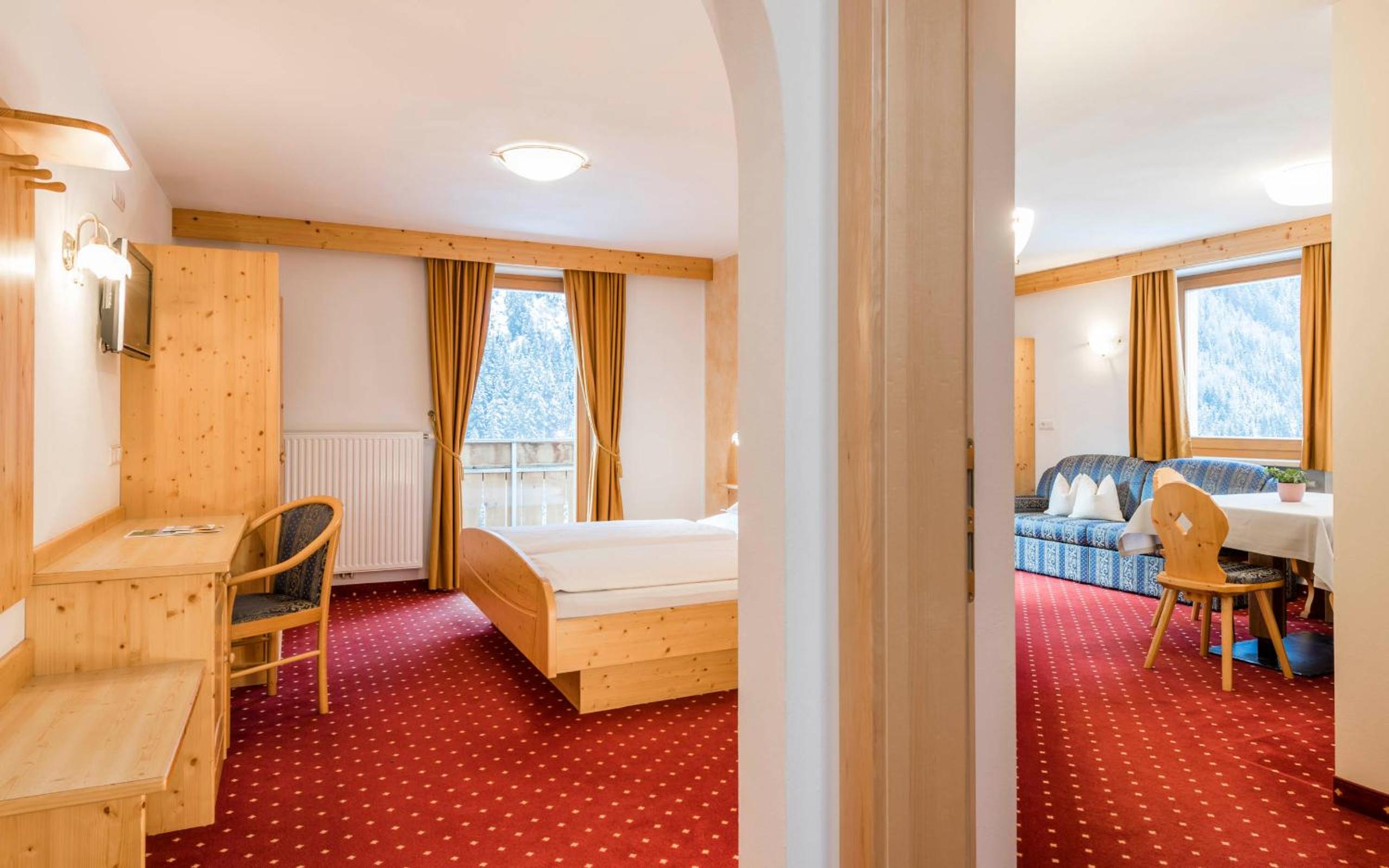 Suite with Balcony - Photo 1