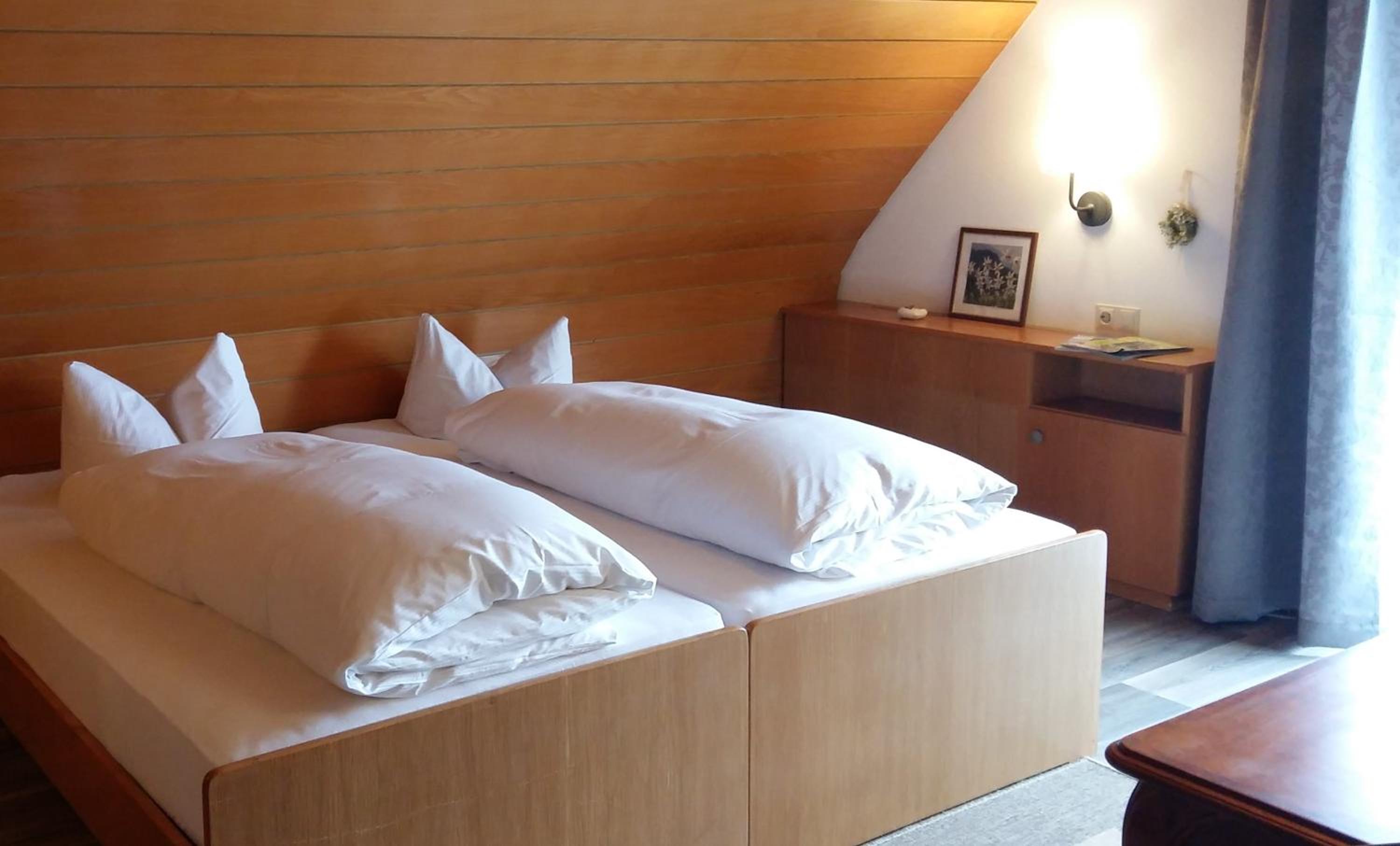 Double Room with Balcony - Photo 4
