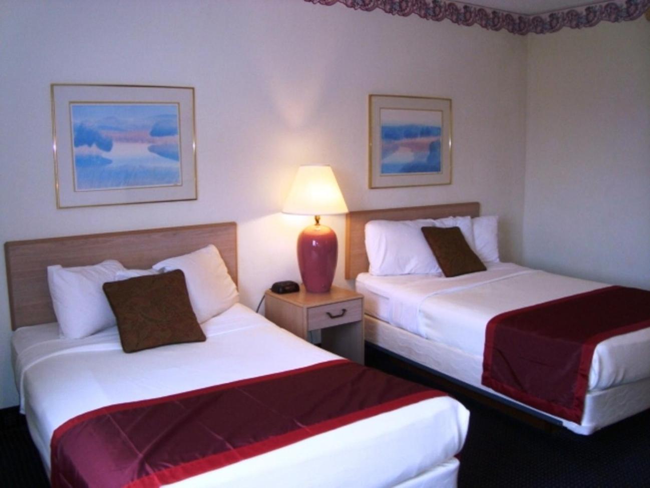 Suite with Spa Bath photo 1