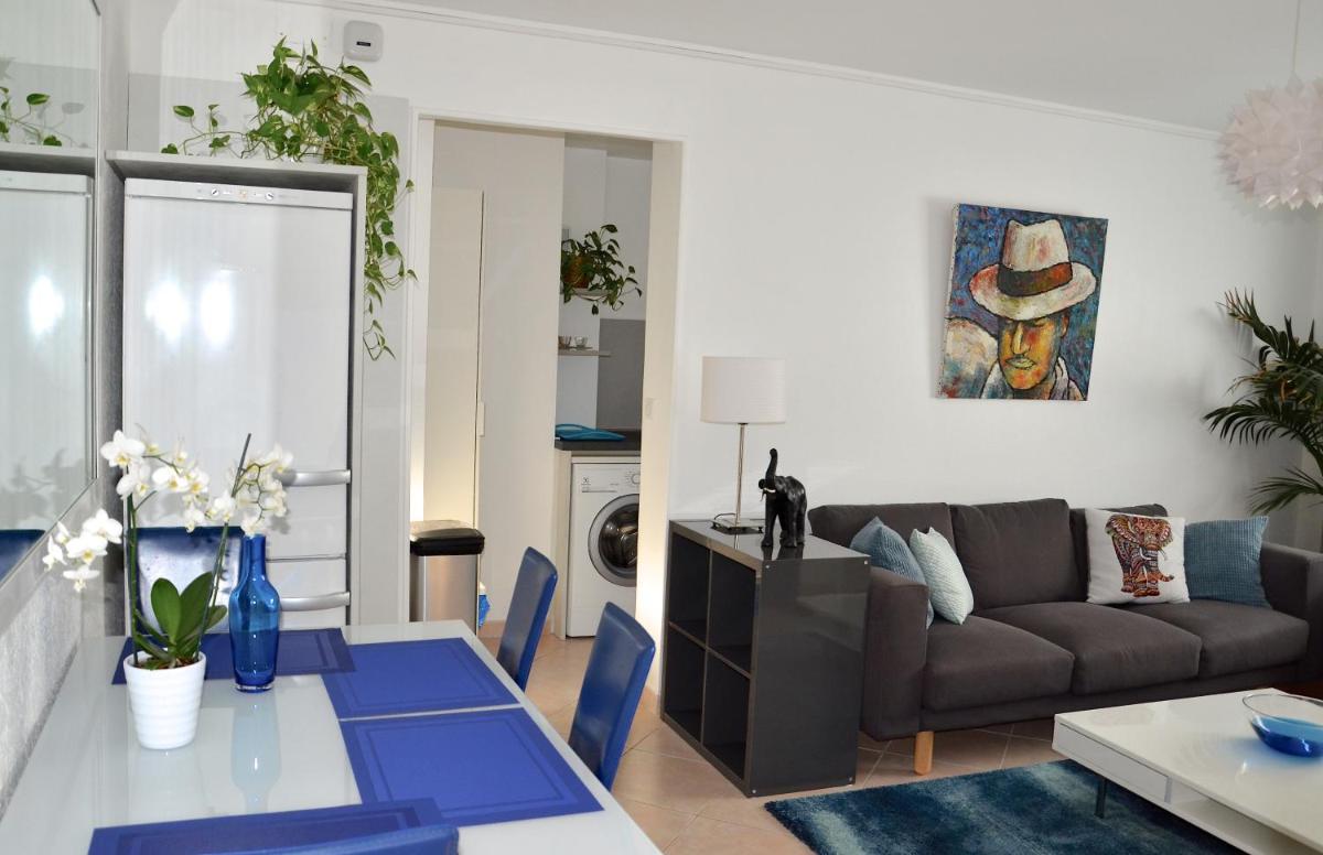 Apartment with Garage - Garden View