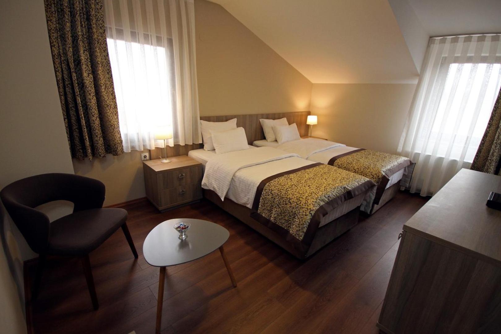 Deluxe Double Room with Balcony photo 2