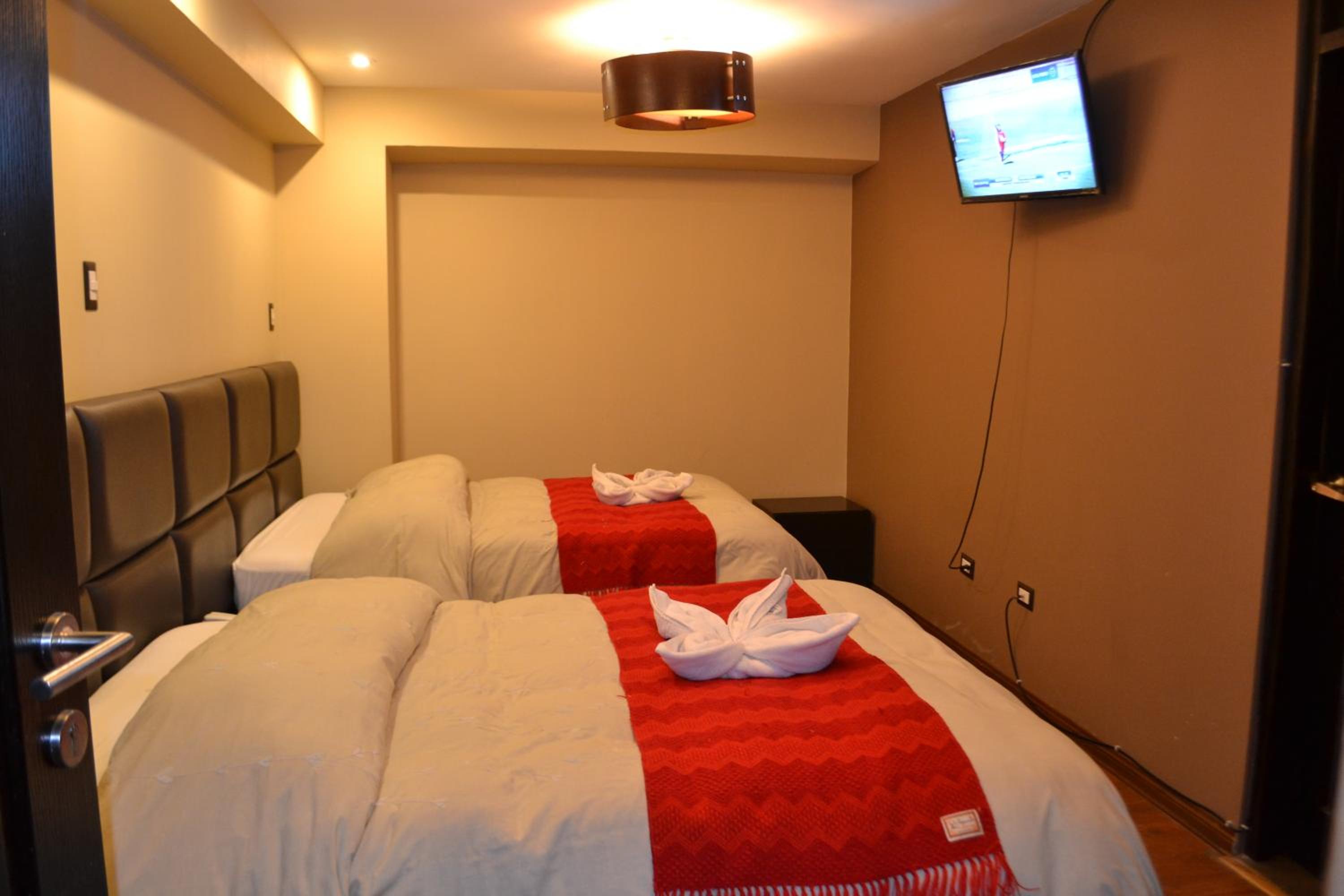 Comfort Double Room with Two Double Beds photo 2