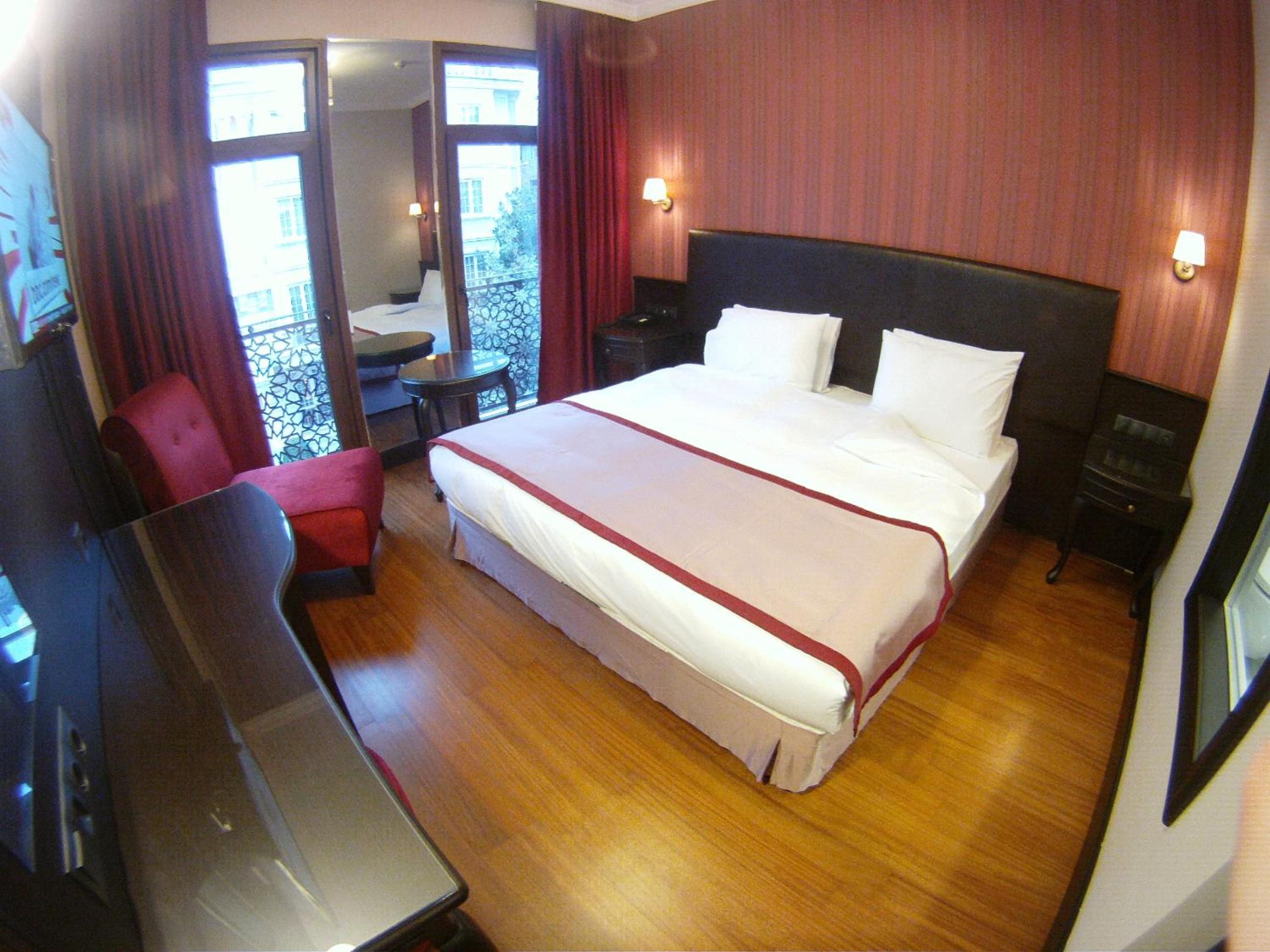 Standard Double Room photo 2