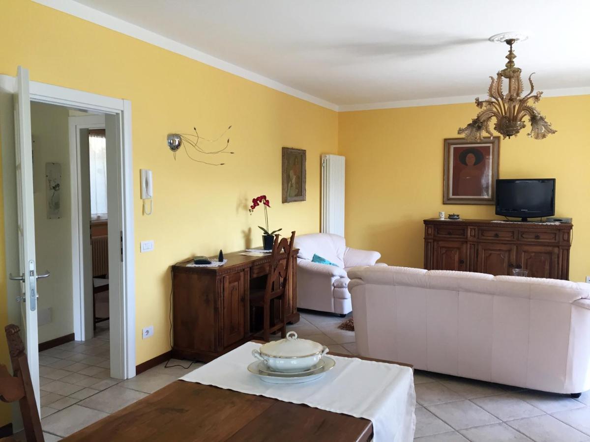 One-Bedroom Apartment with Balcony photo 3