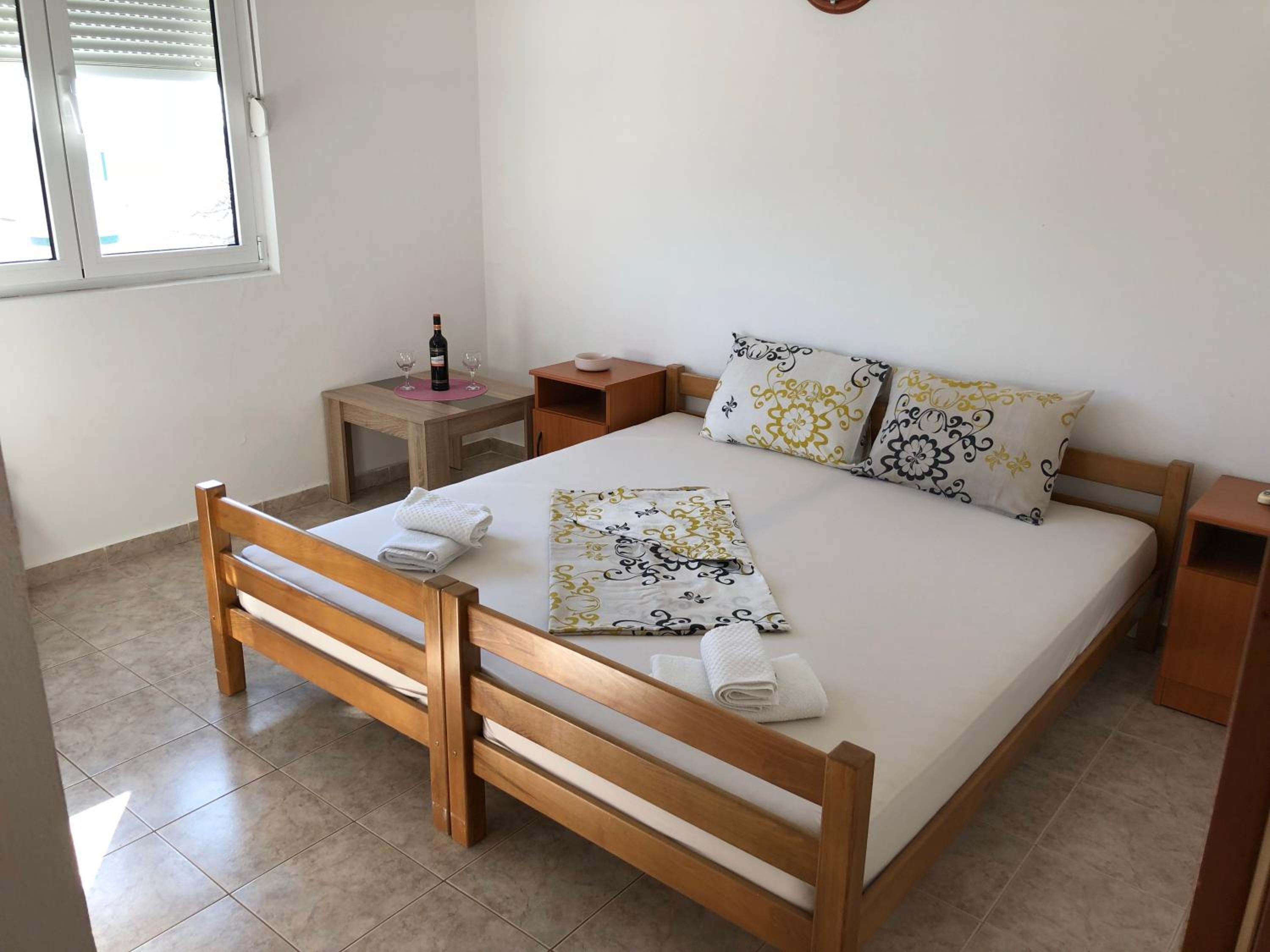 Double or Twin Room with Sea View - Photo 3