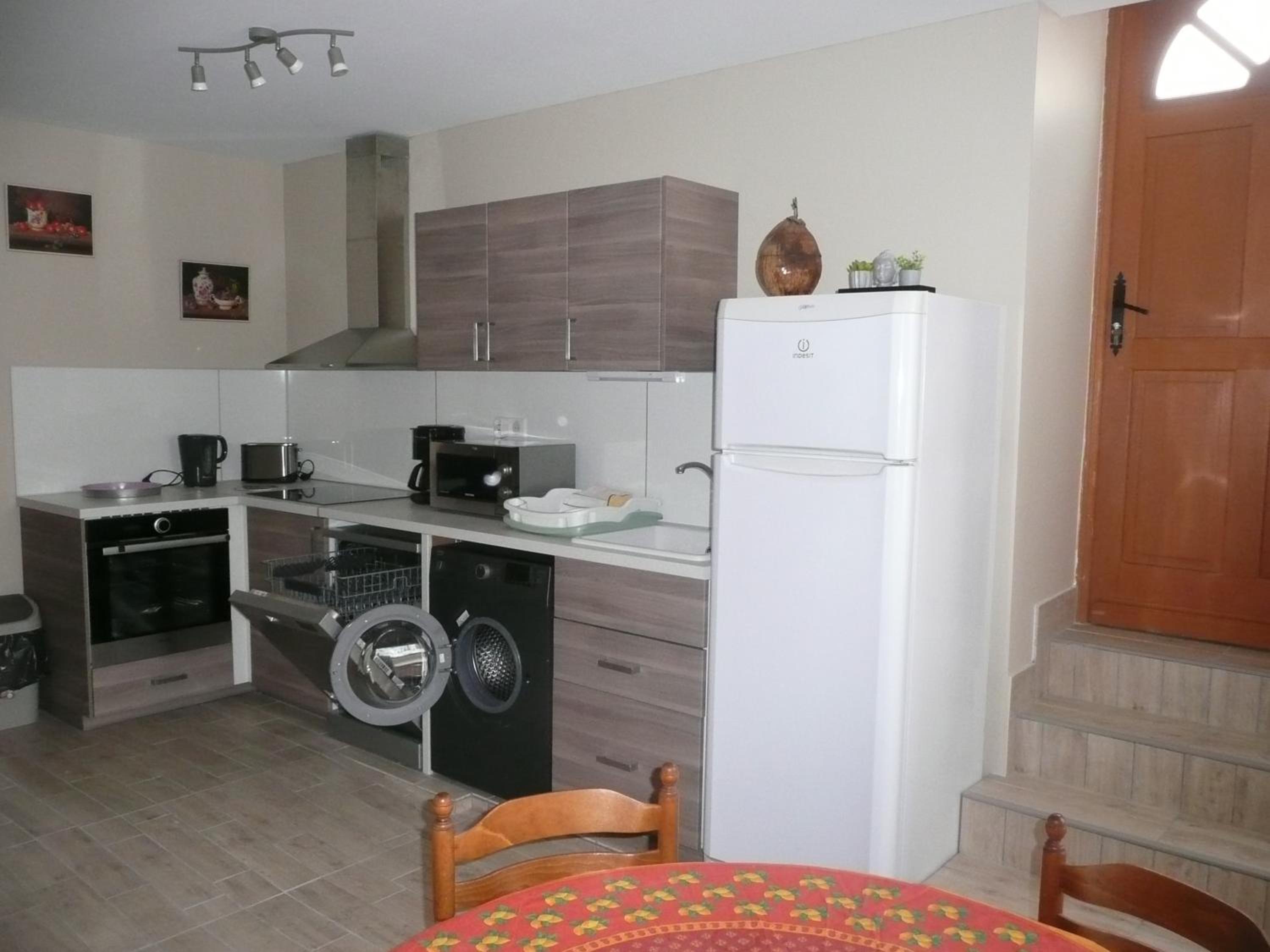 Apartment - Ground Floor photo 3