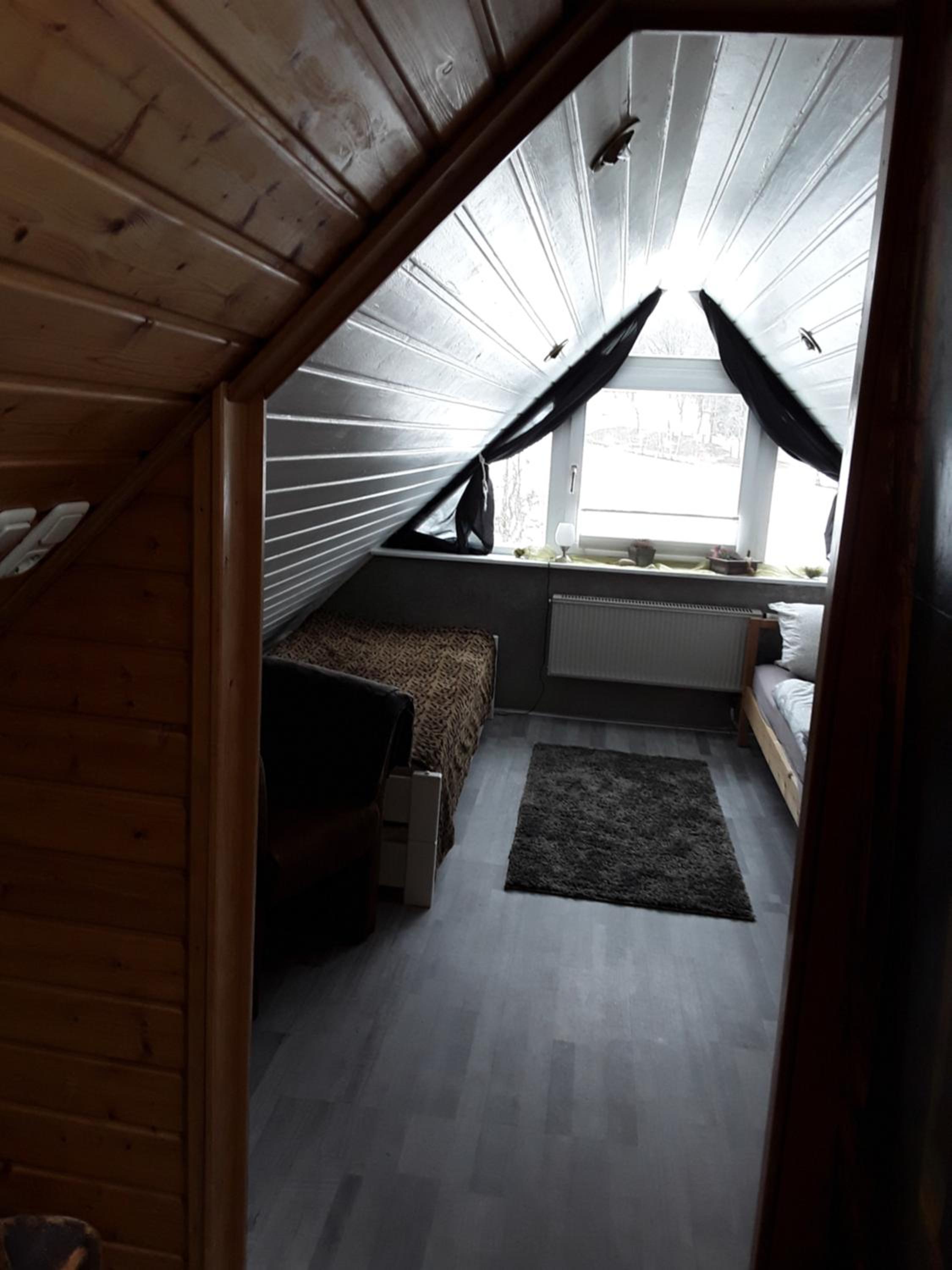 Small Twin Room photo 2