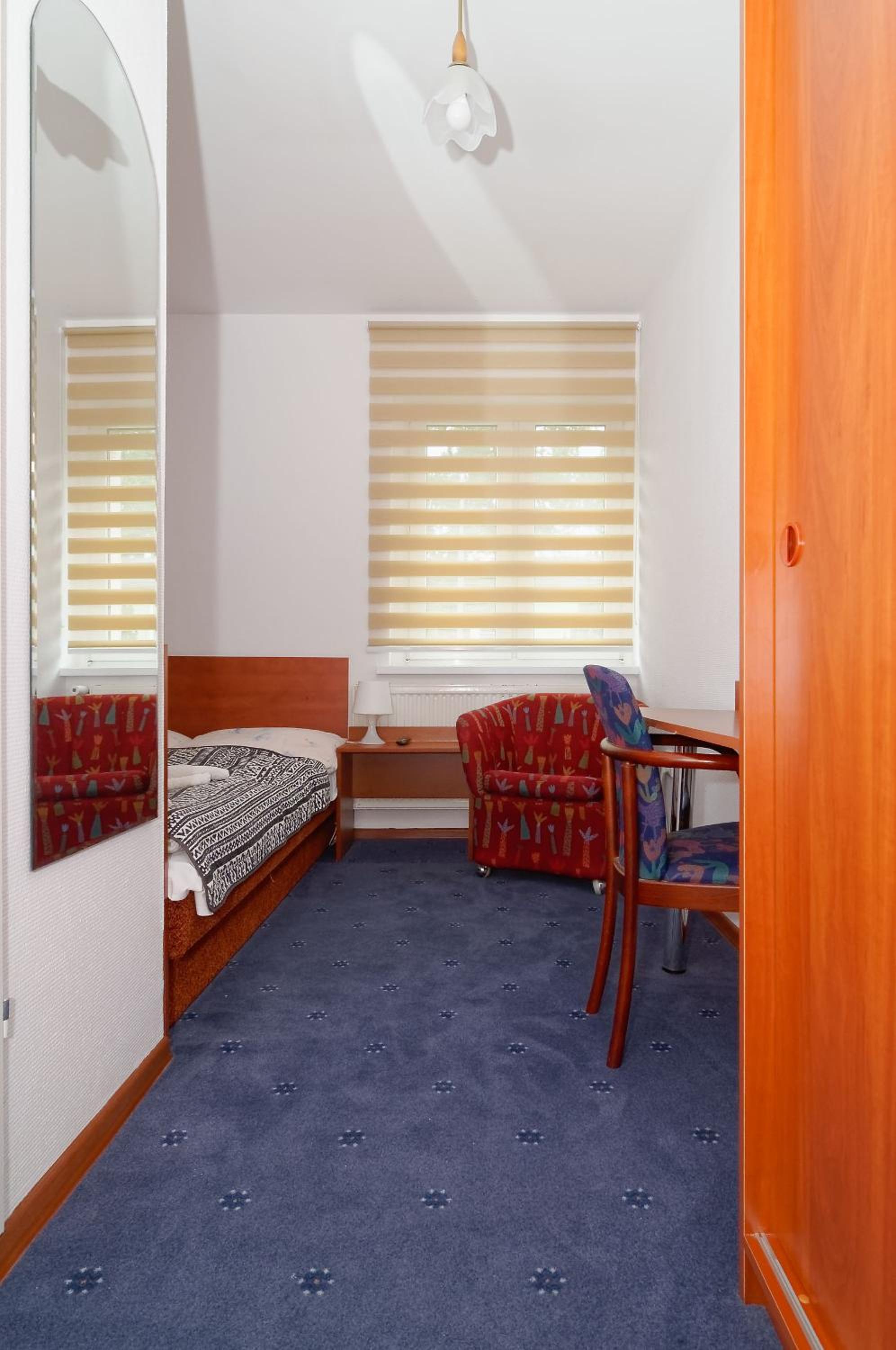 Single Room photo 3