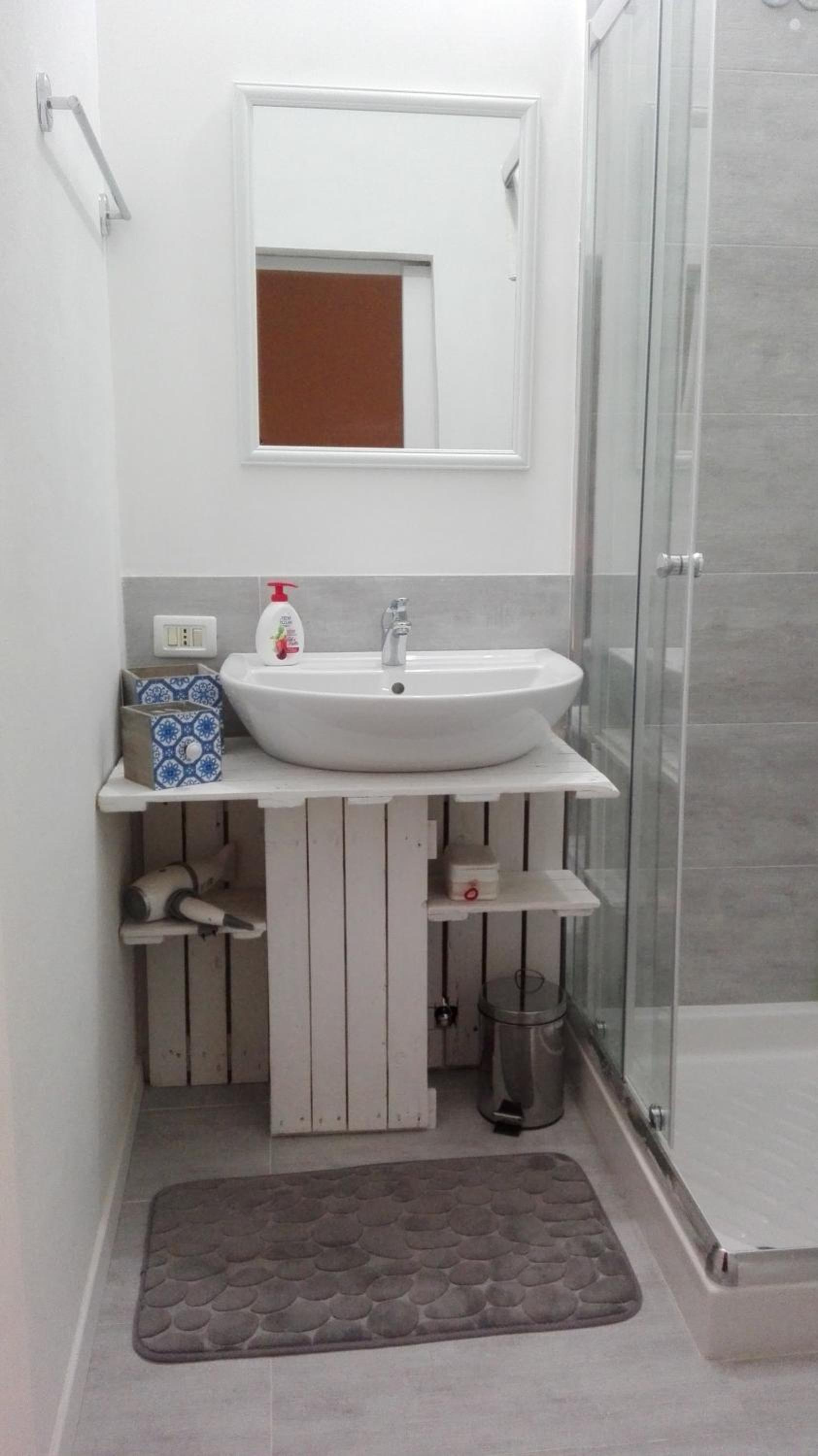 Double Room with Private Bathroom - Photo 10