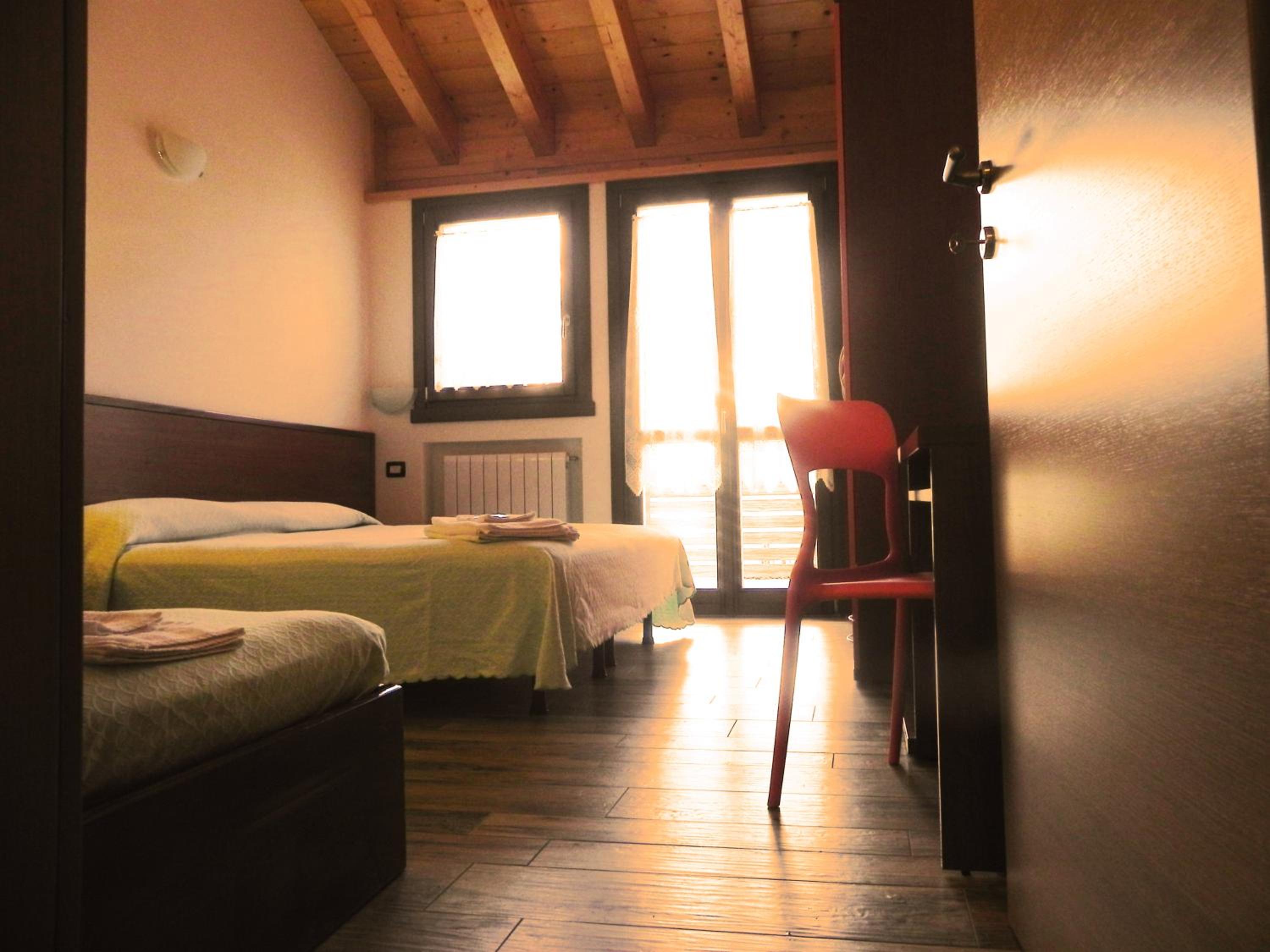 One-Bedroom Apartment - Photo 9