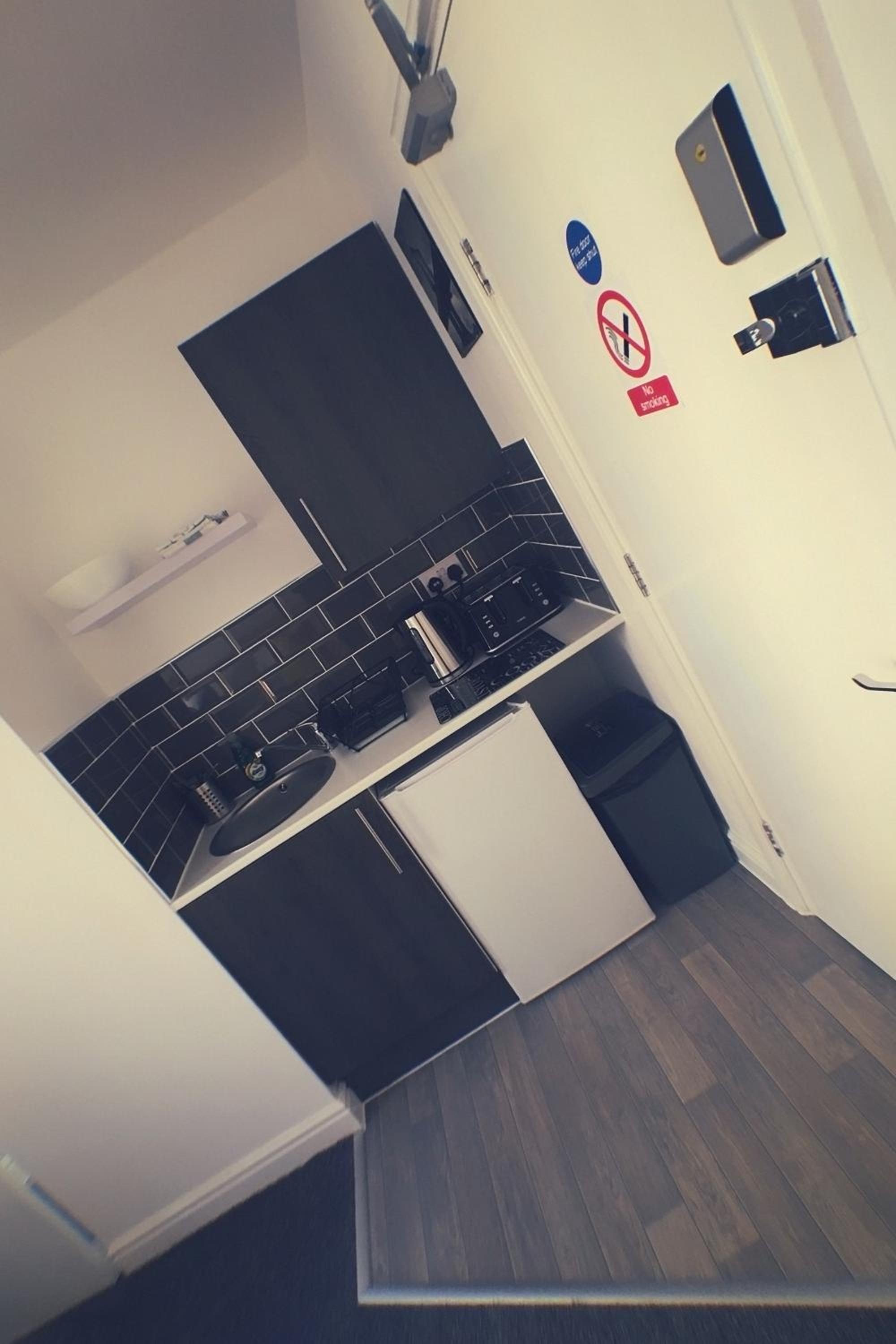 Apartment - Photo 12