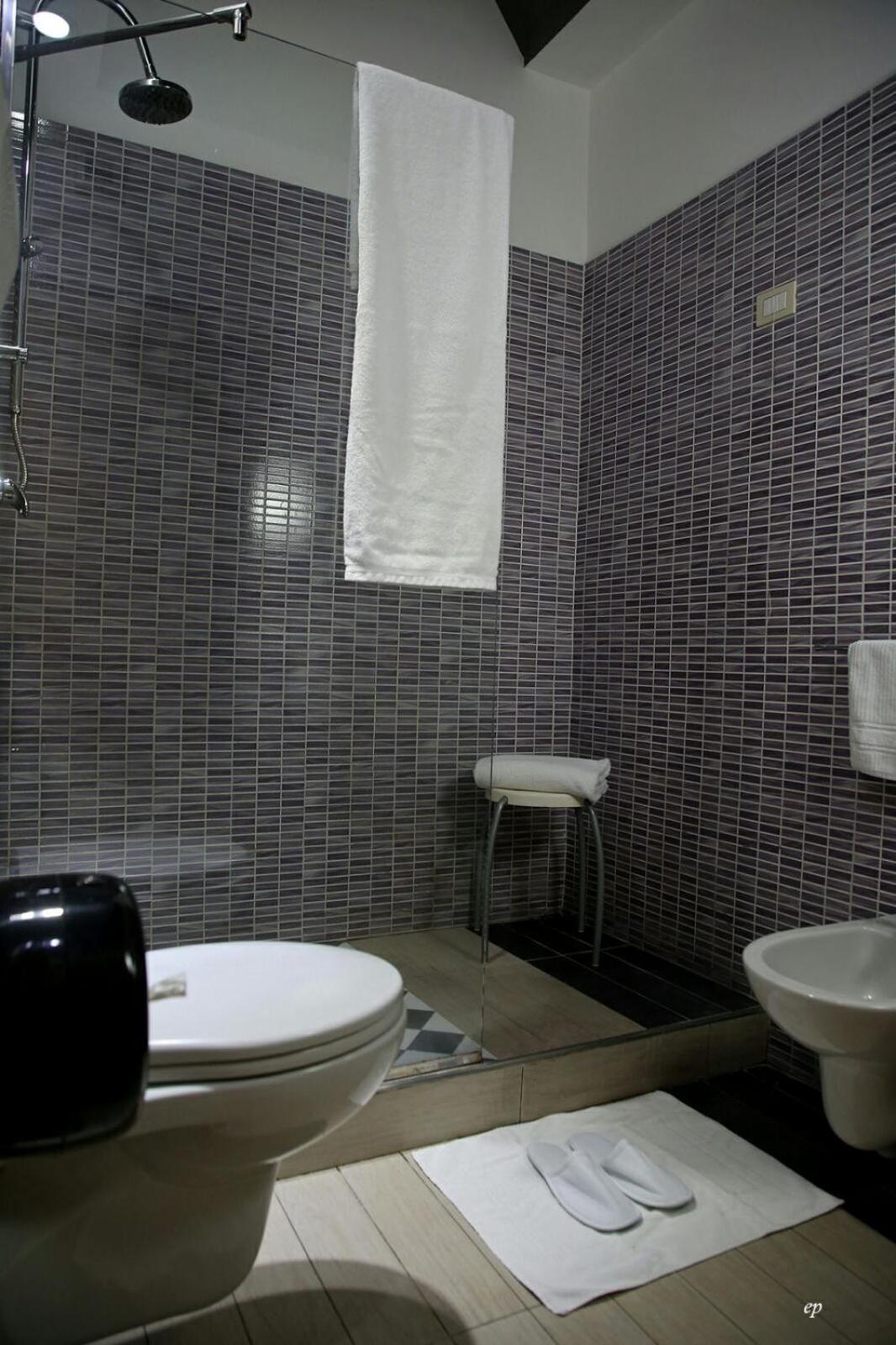 Comfort Single Room