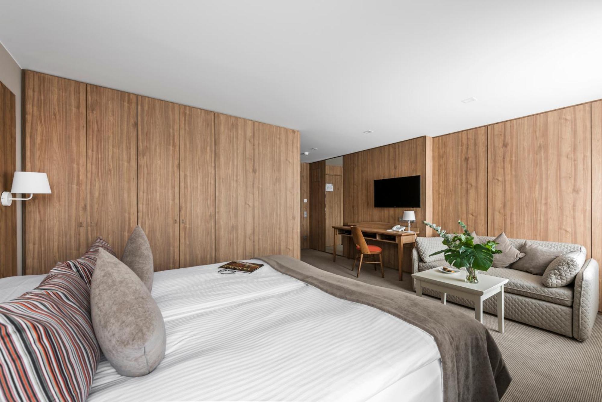 Superior Double Room - Photo 1