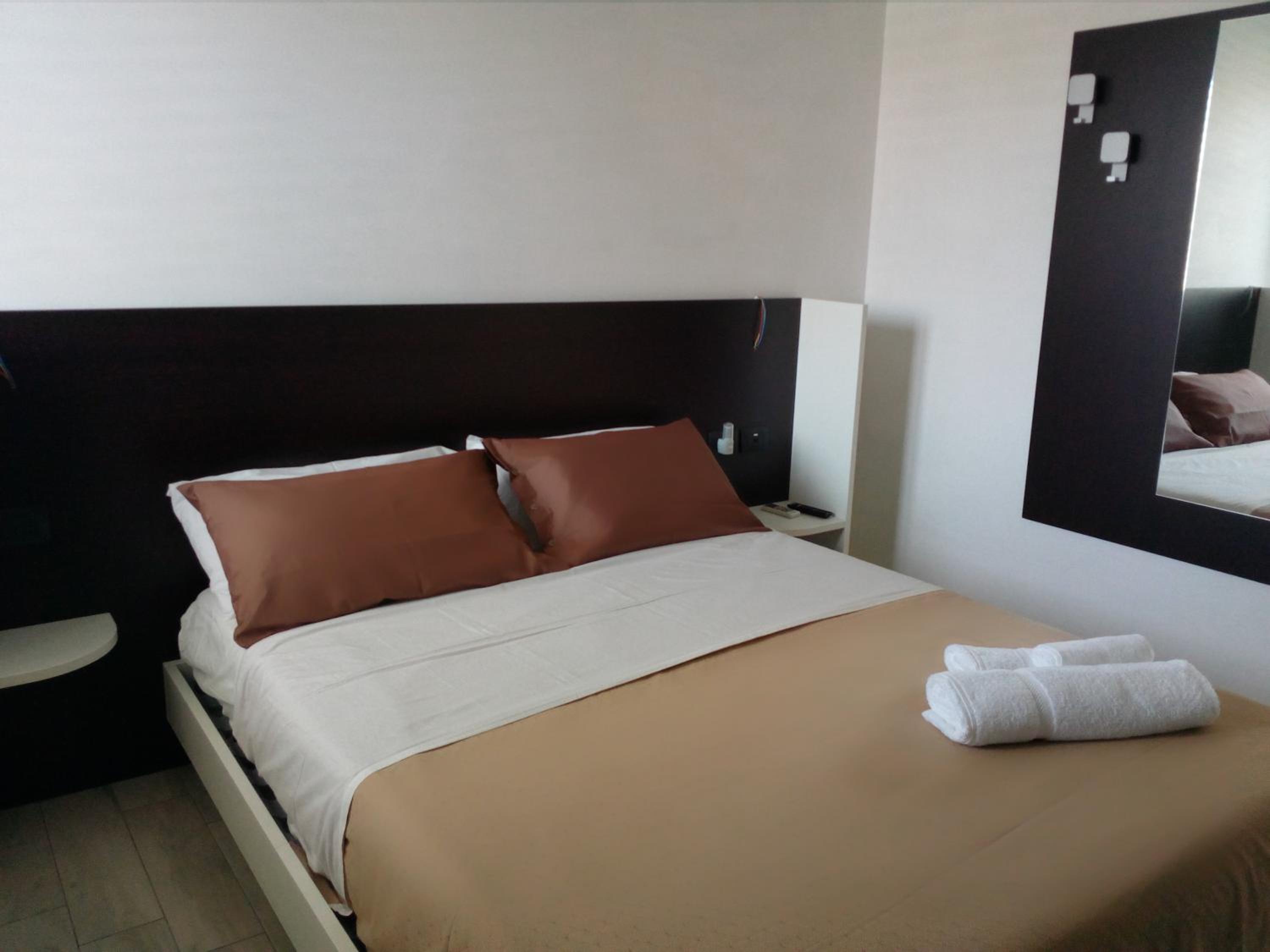 Double Room - Photo 1