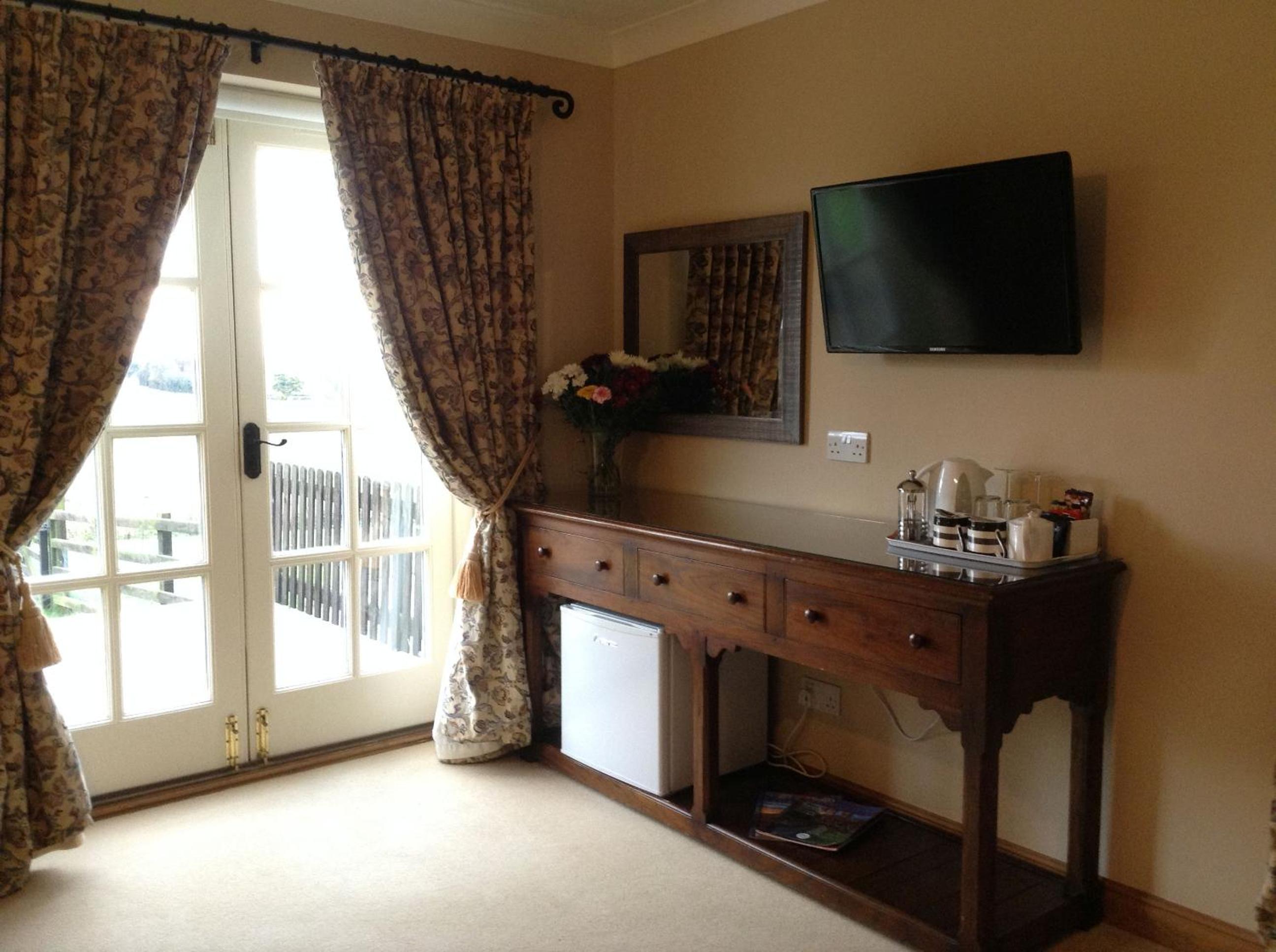 Deluxe Double Or Twin Room photo 3