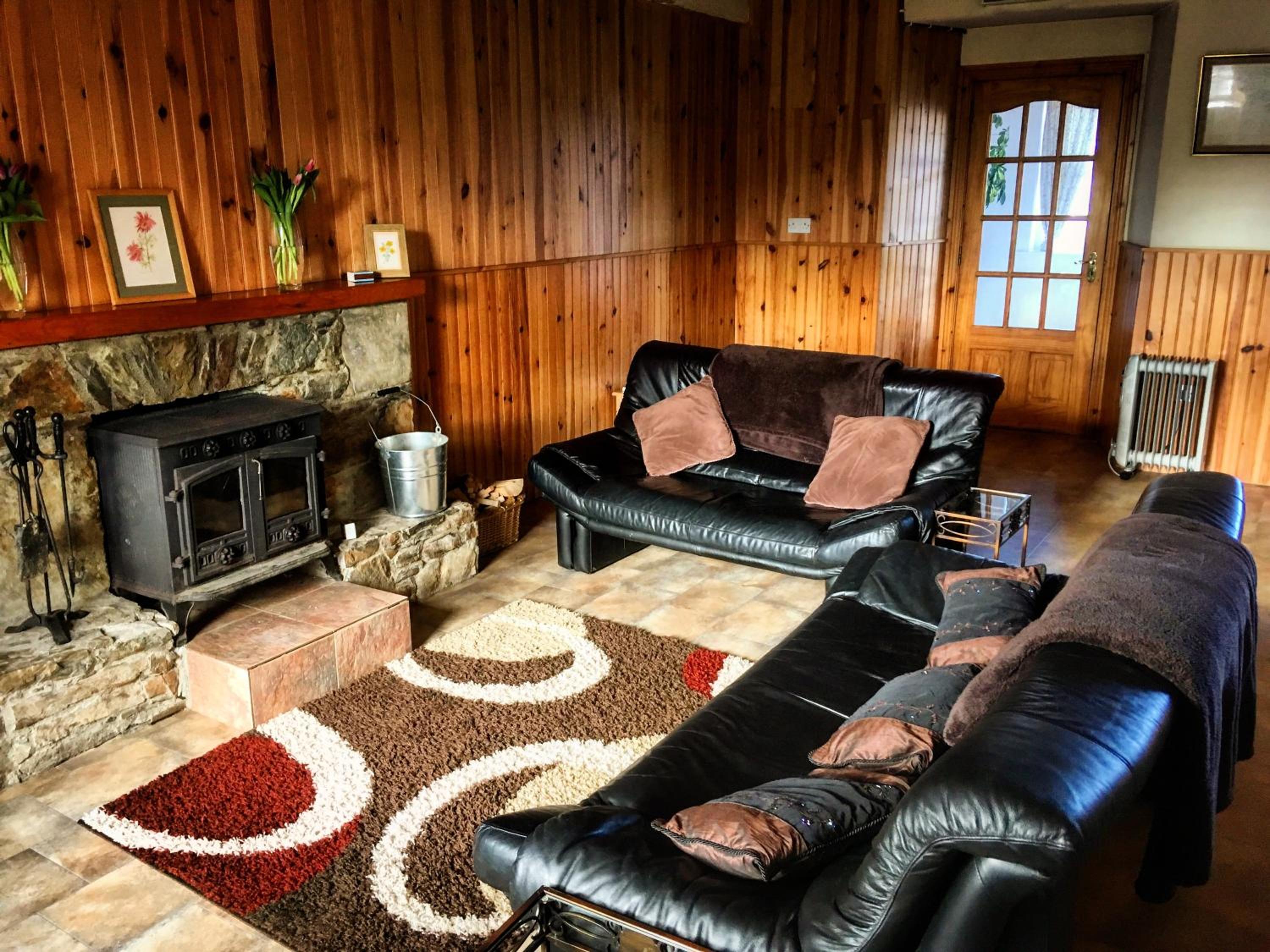 Two-Bedroom House - Photo 8