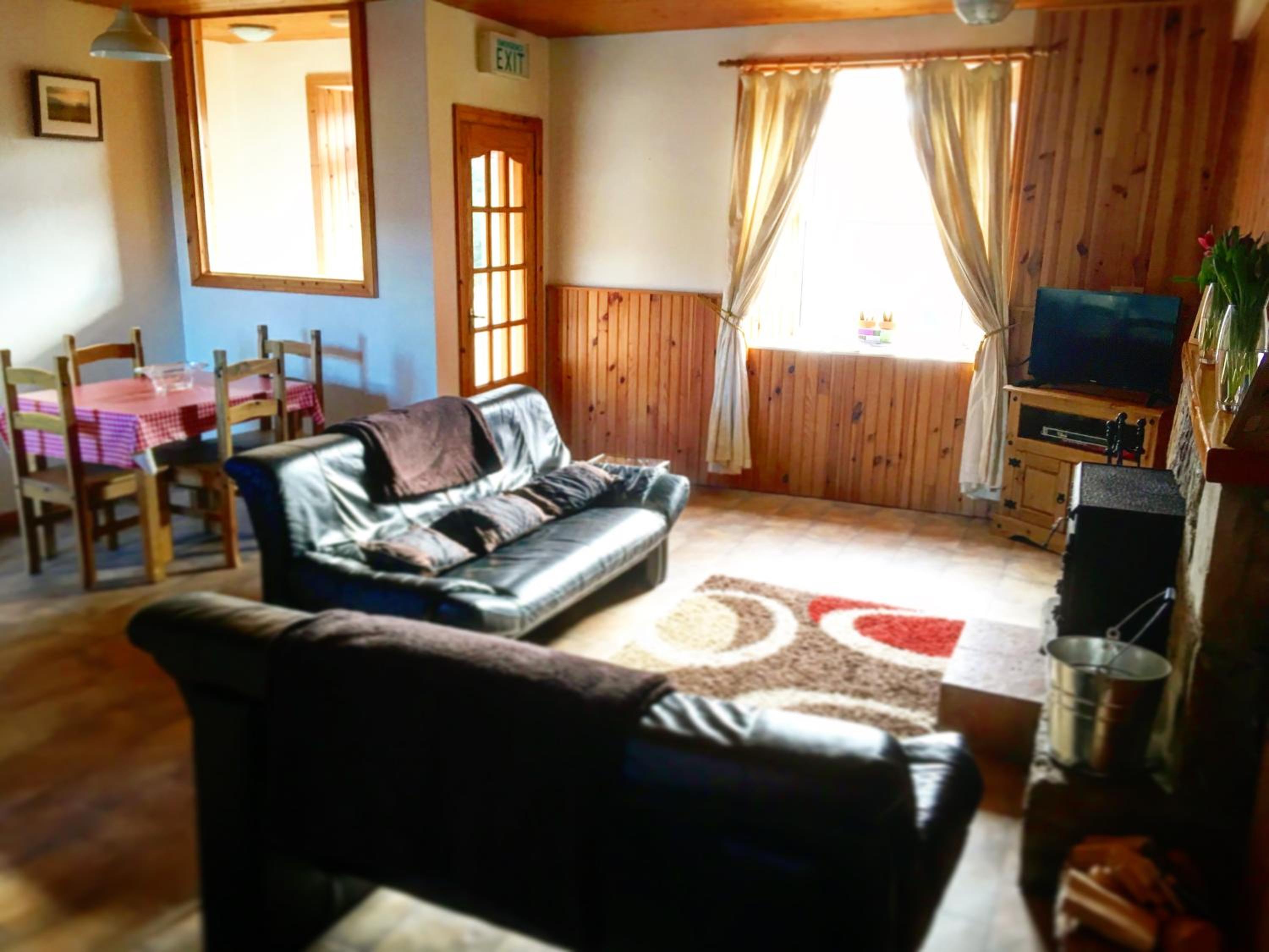 Two-Bedroom House - Photo 14