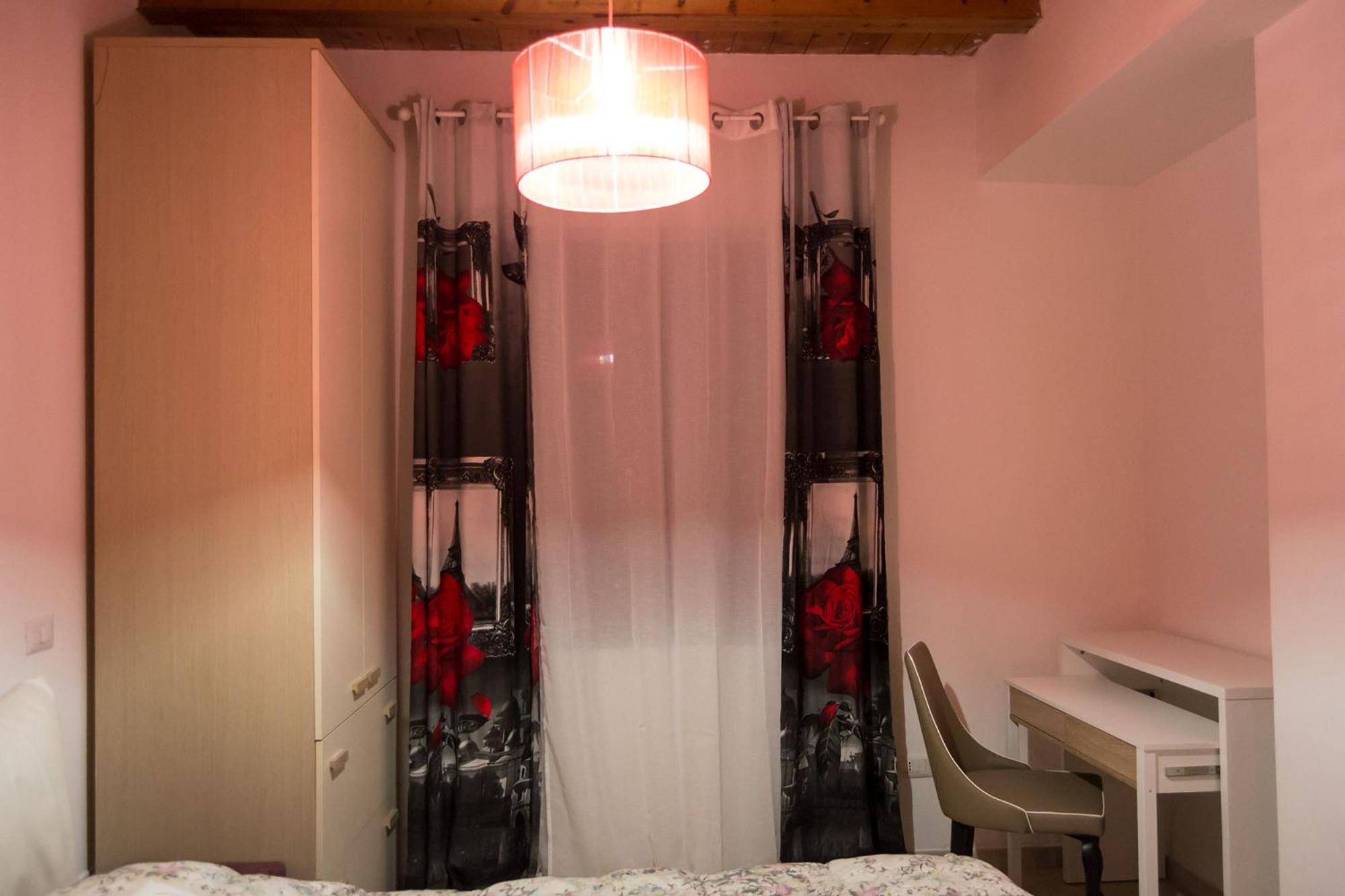 Deluxe Room (2 Adults + 1 Child) - Photo 15