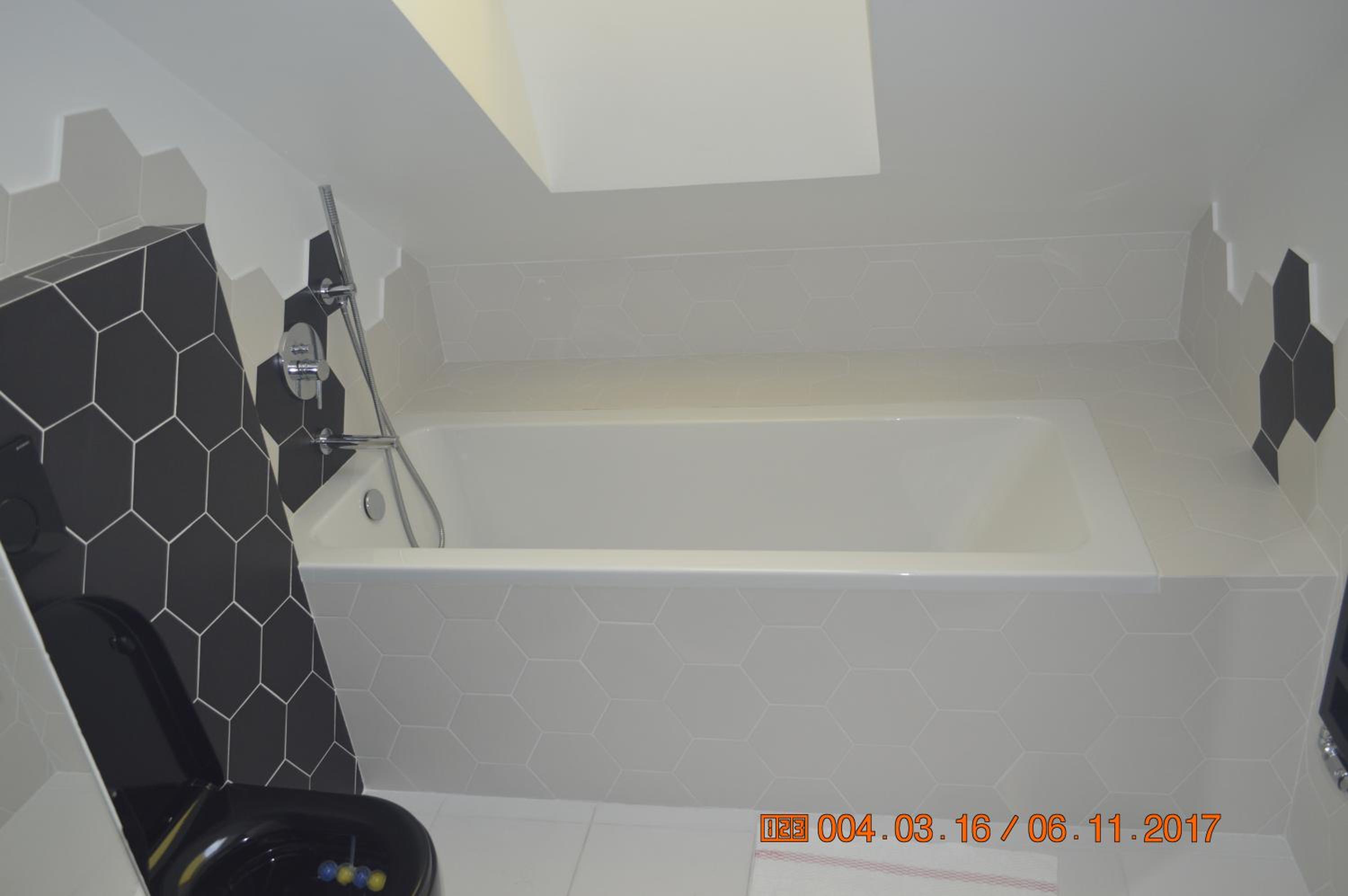 Triple Room with Bath photo 2