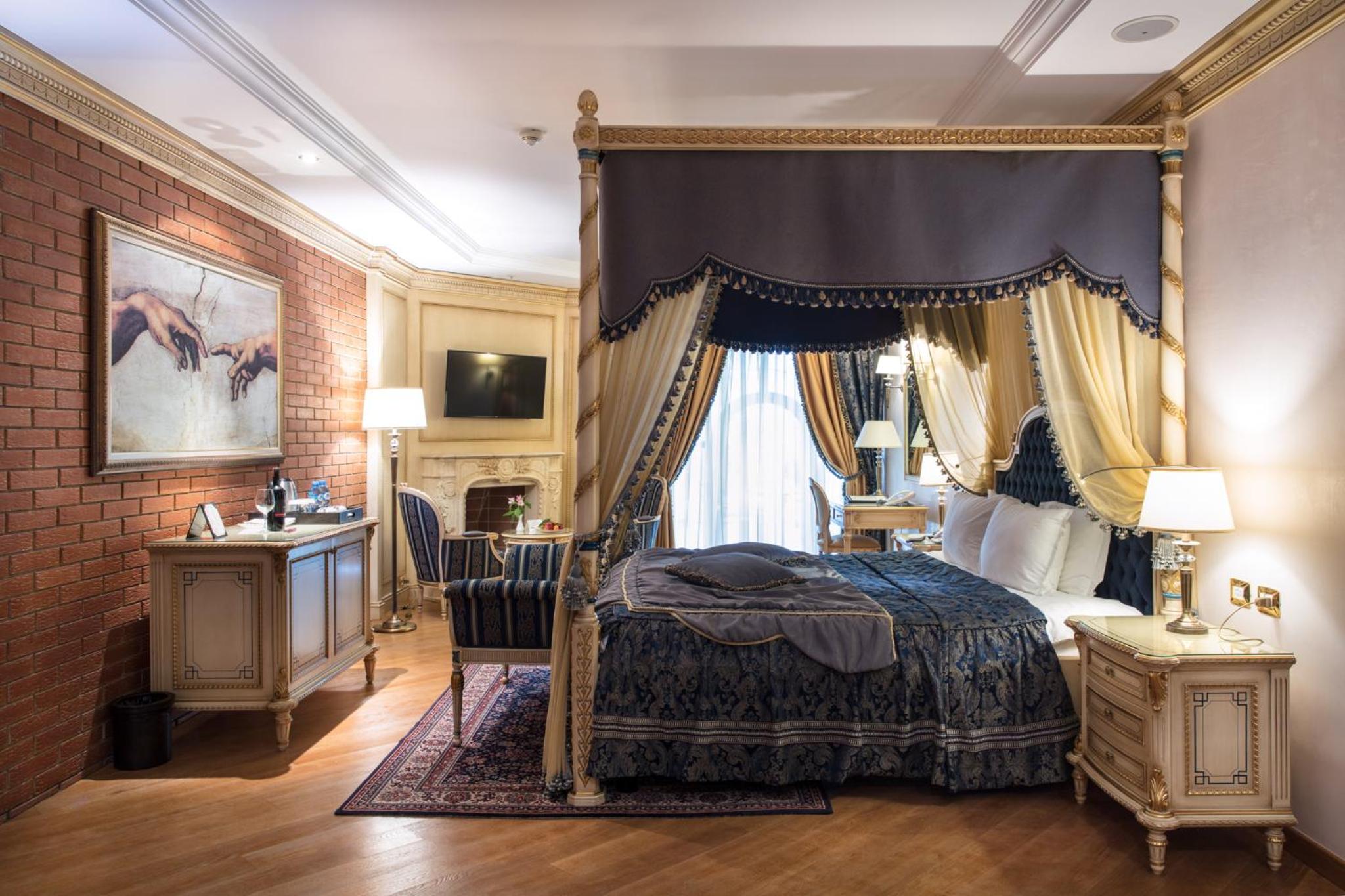 Luigi XIV Suite photo 2