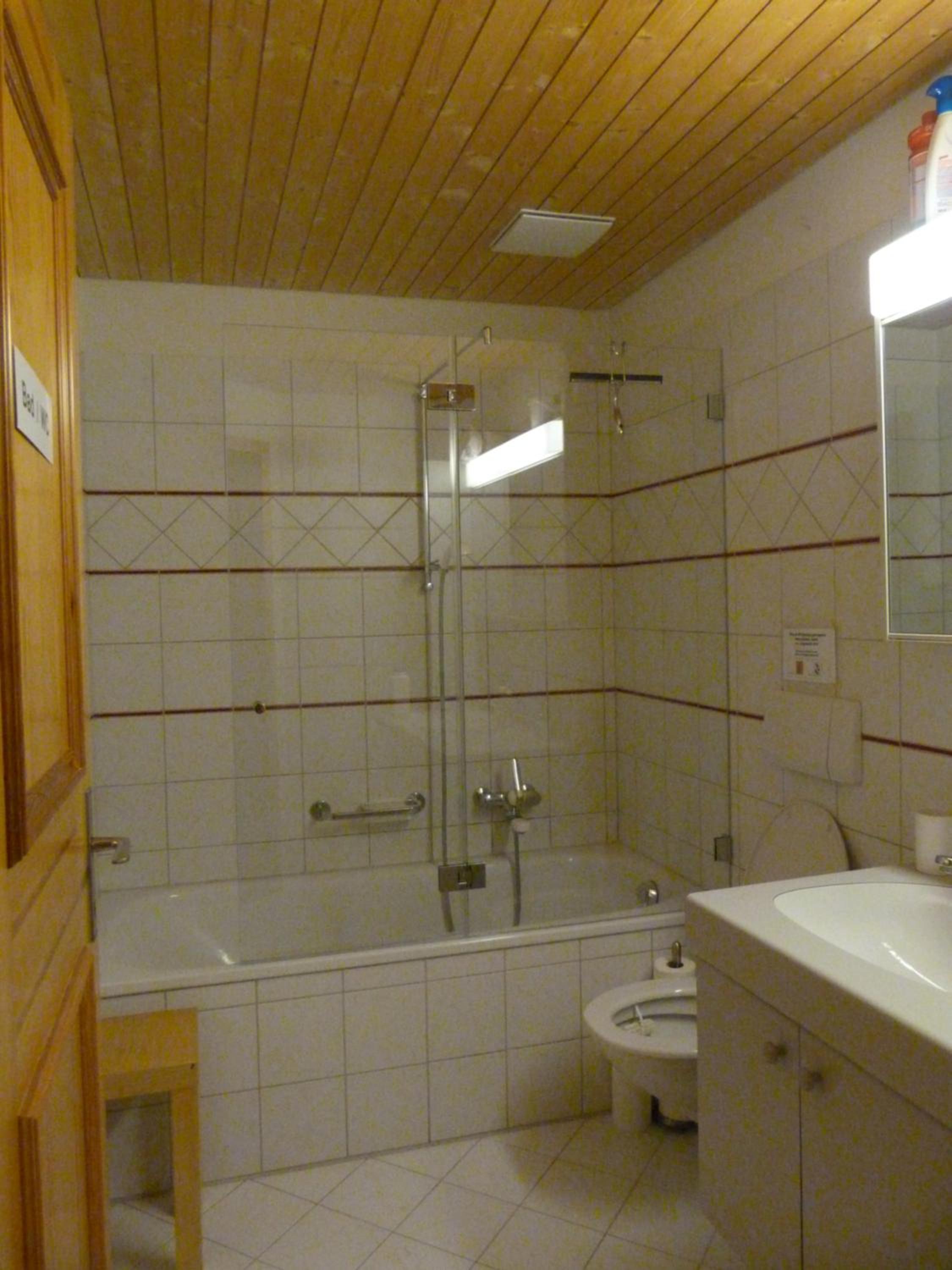 Double Room with Shared Bathroom 1 photo 3