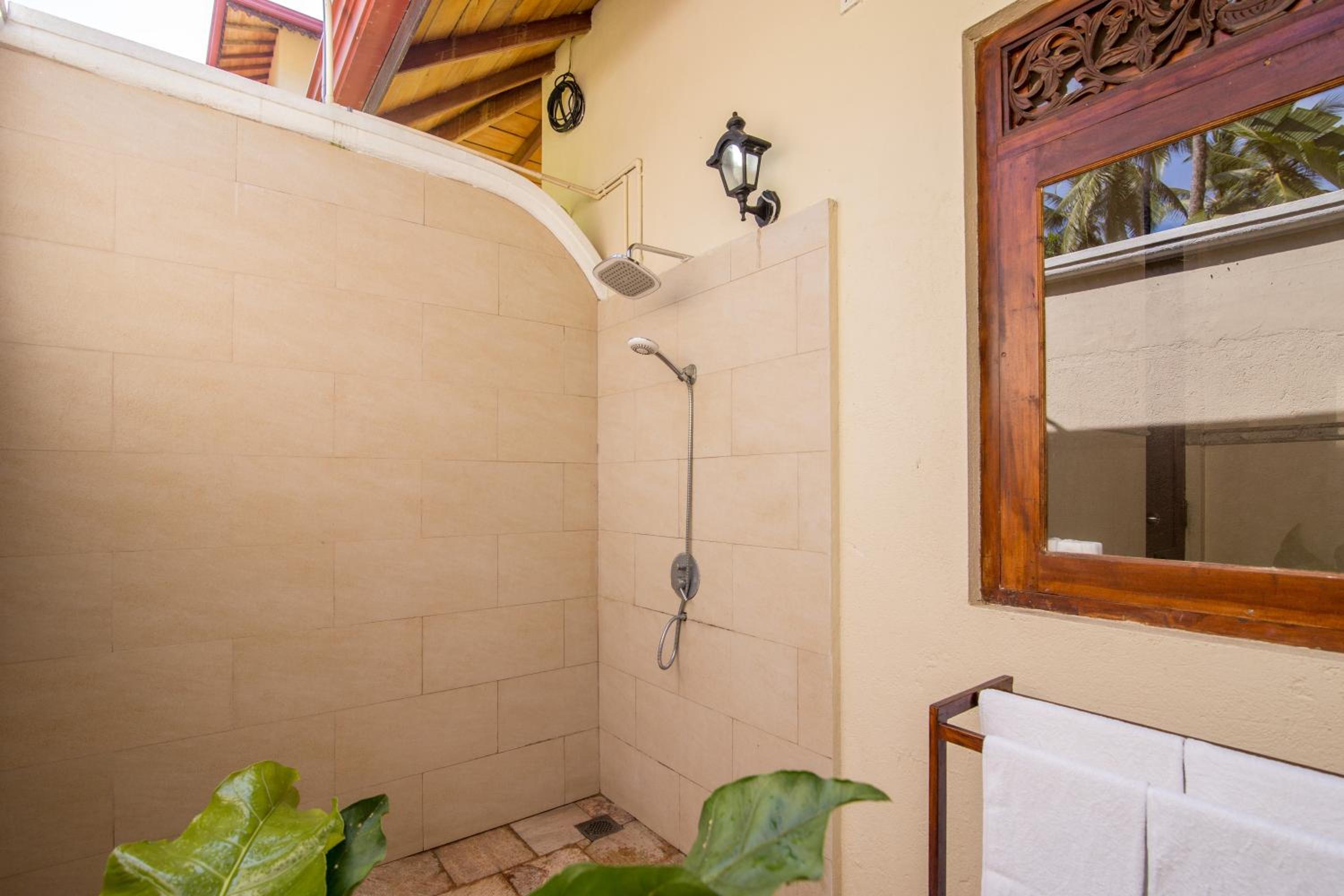Deluxe Double Room with Sea View photo 3
