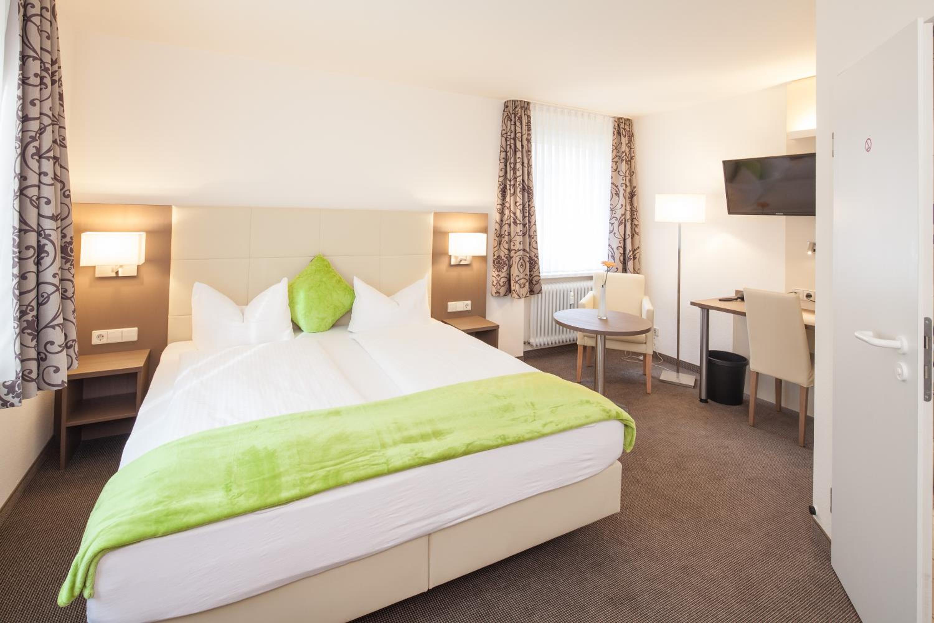 Double Room - Photo 1