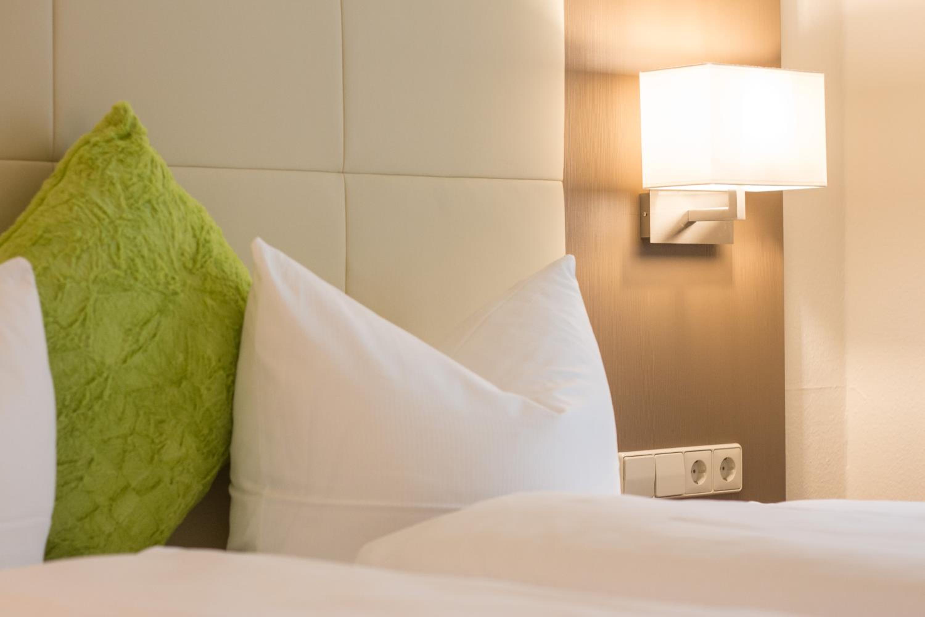 Double Room - Photo 8
