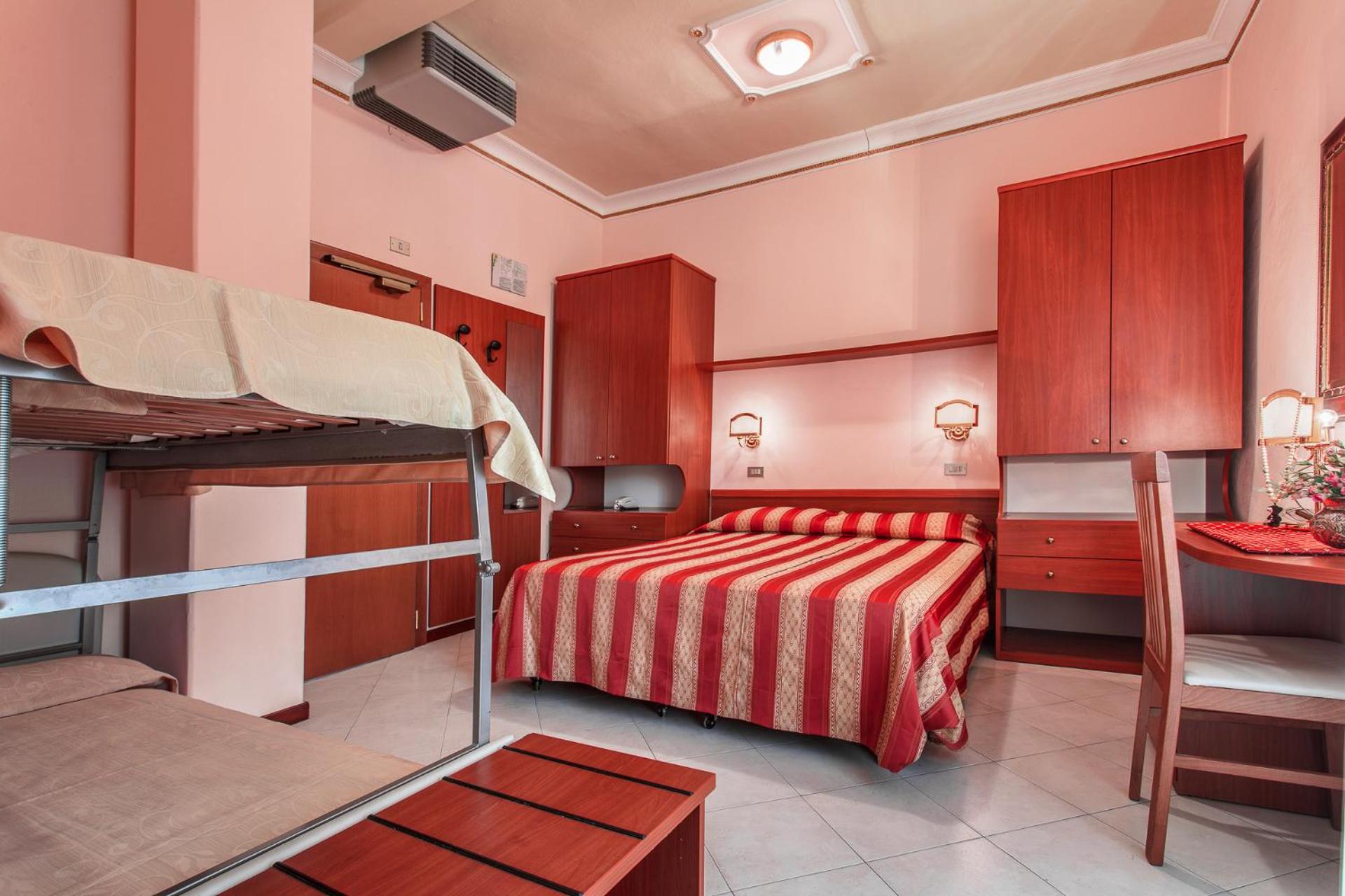Comfort Quadruple Room photo 2