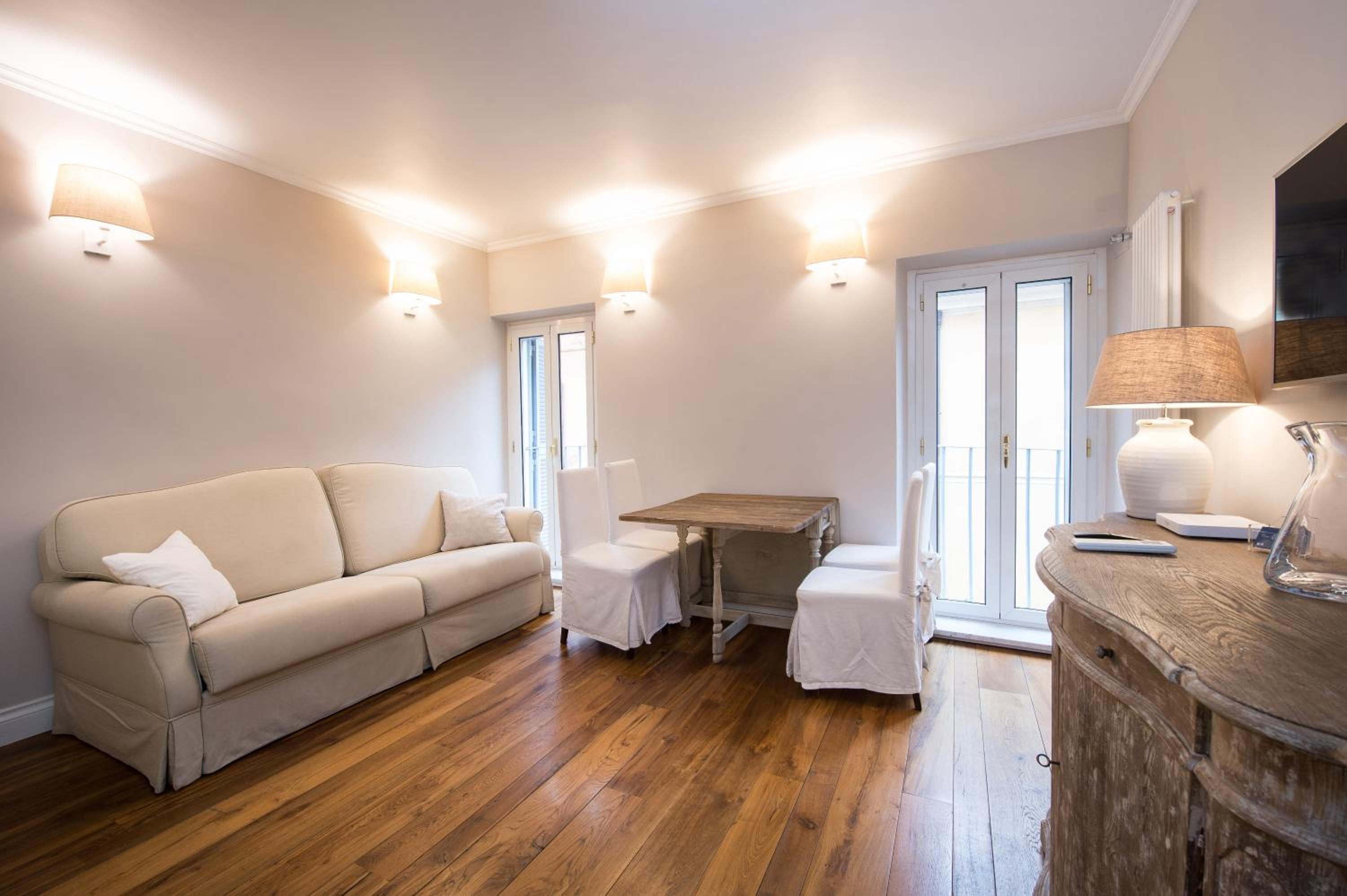 Luxury One-Bedroom Apartment