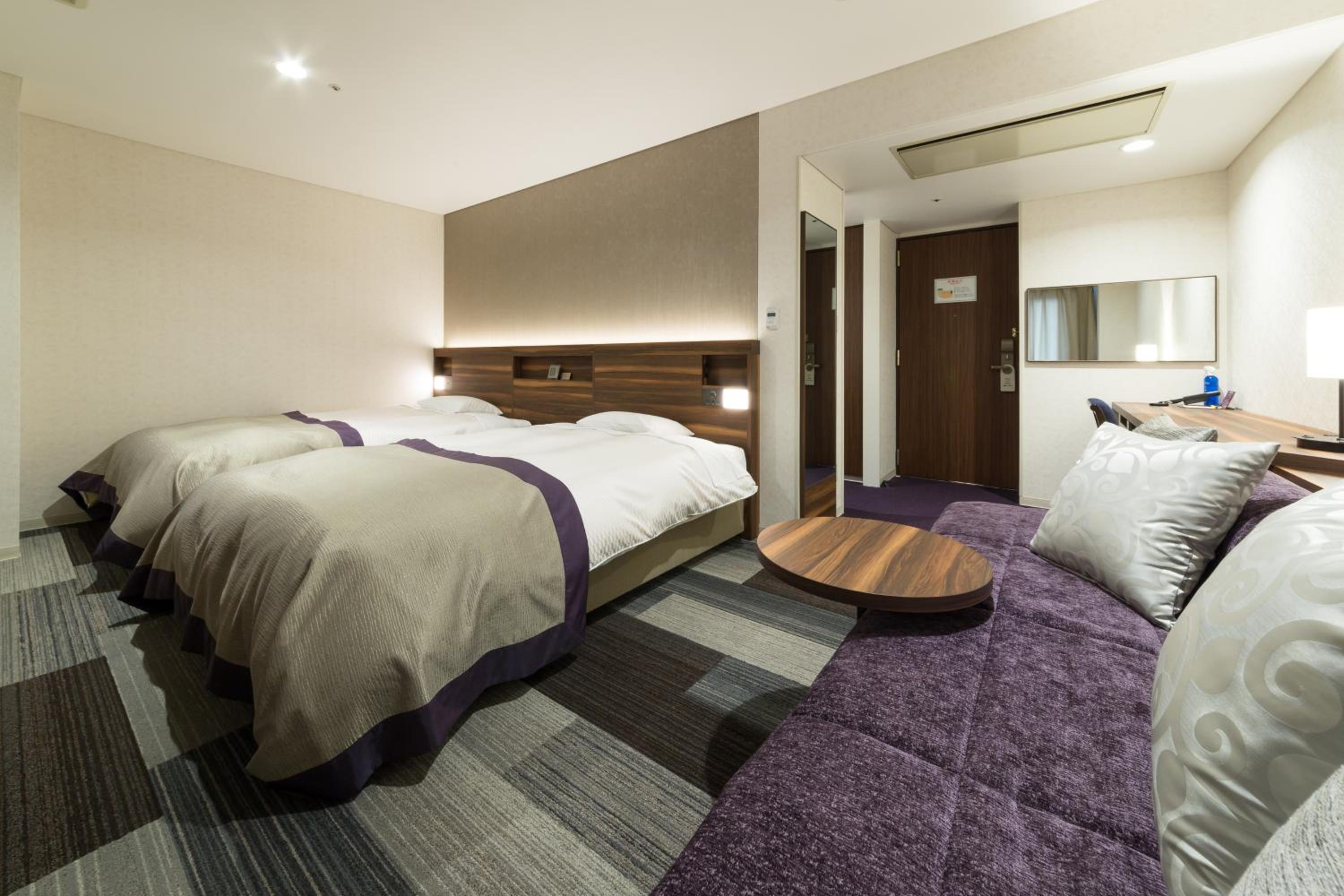 Twin Room - Non-Smoking - Photo 1