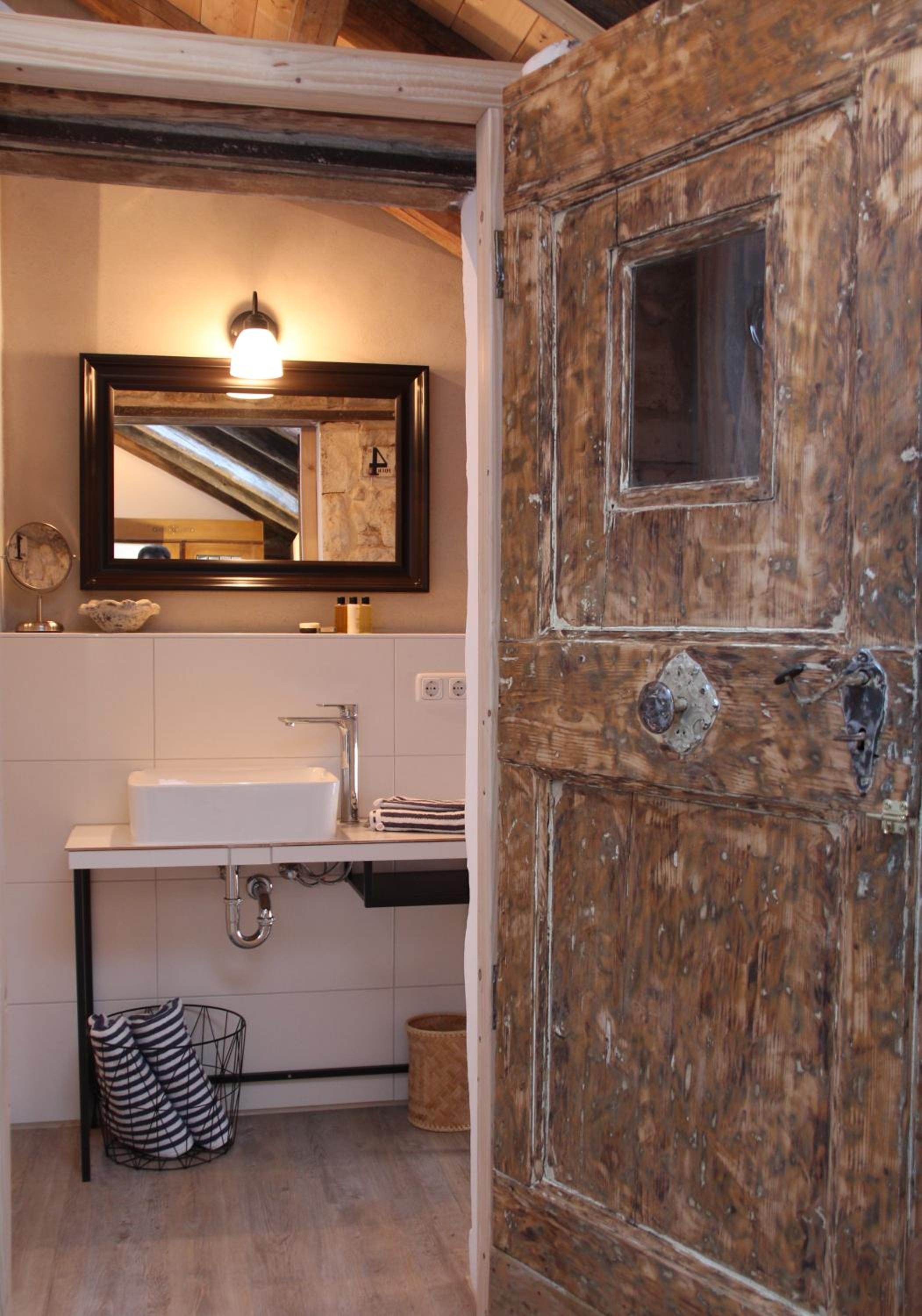 Suite - Photo 2