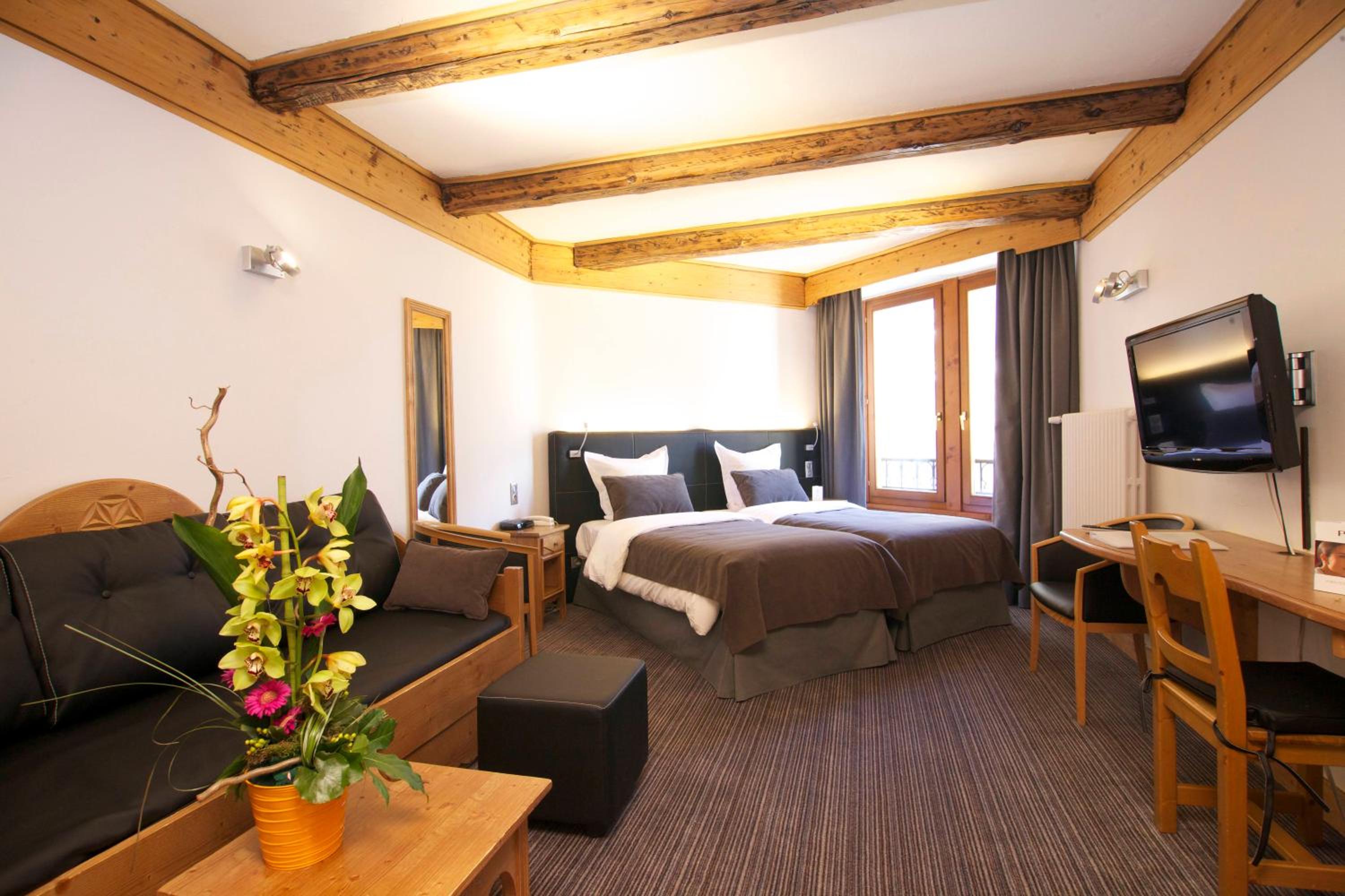Superior Triple Room- Free Spa Access - Photo 2