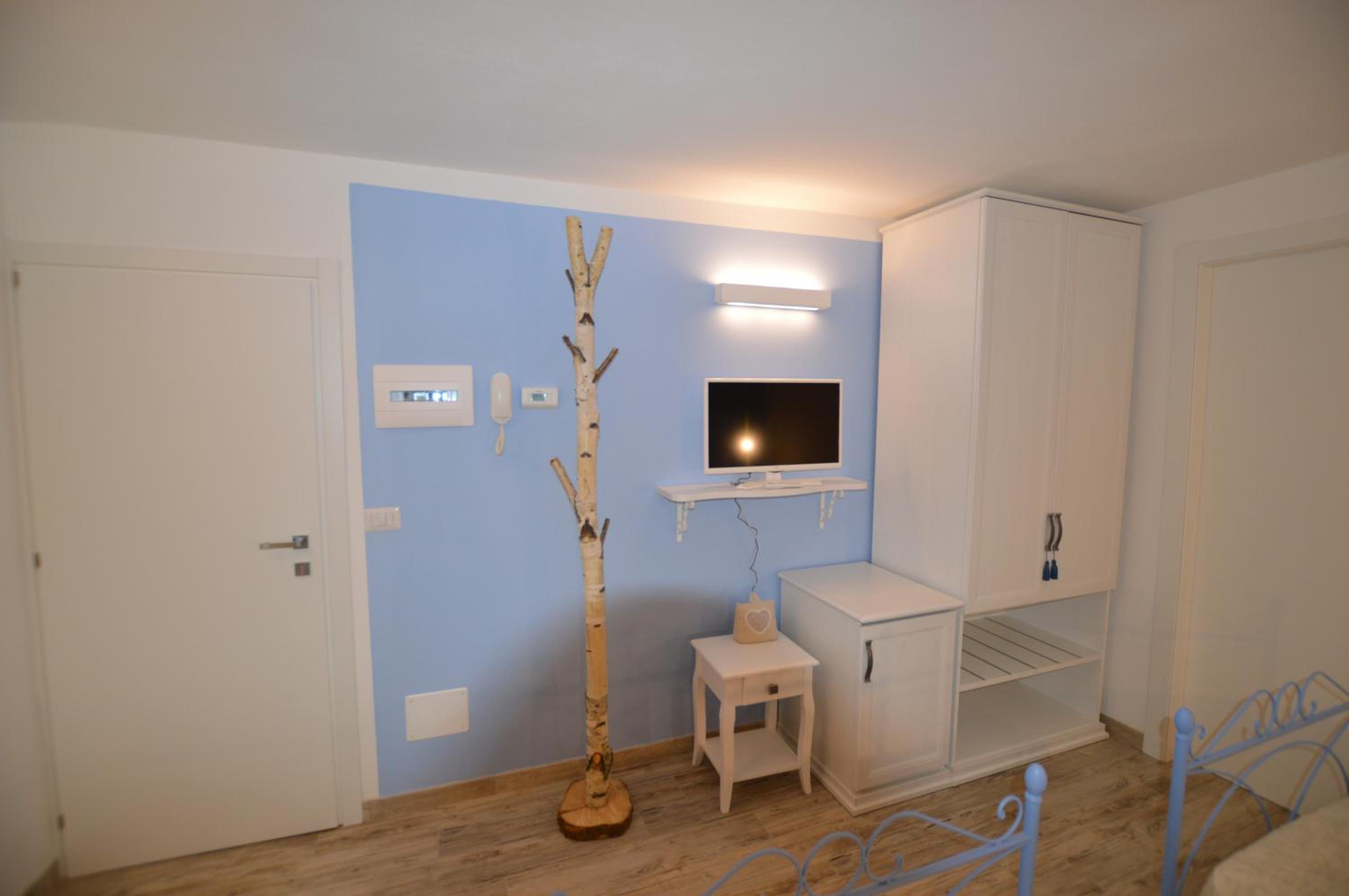 Double or Twin Room with Private Bathroom