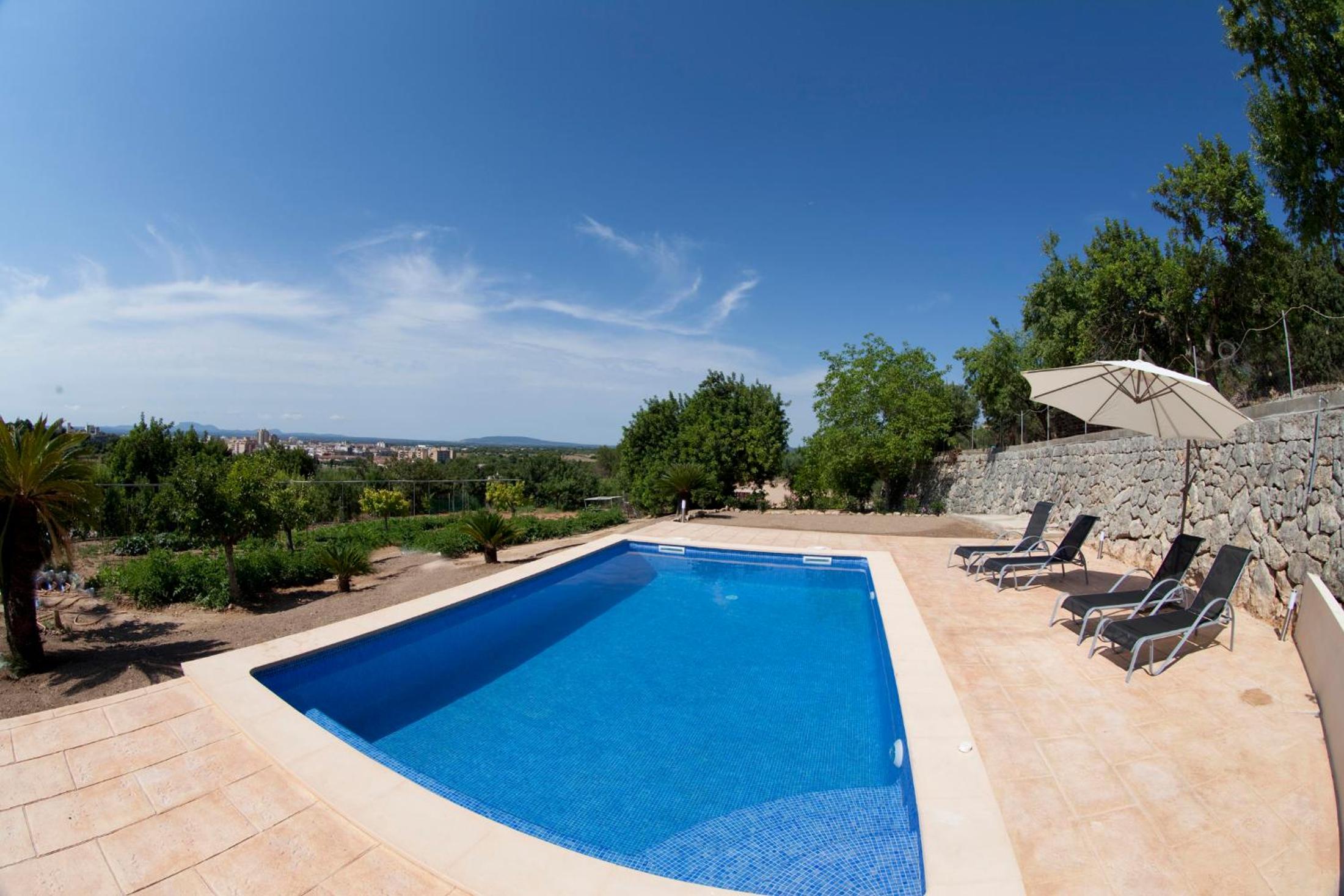 Villa photo 1