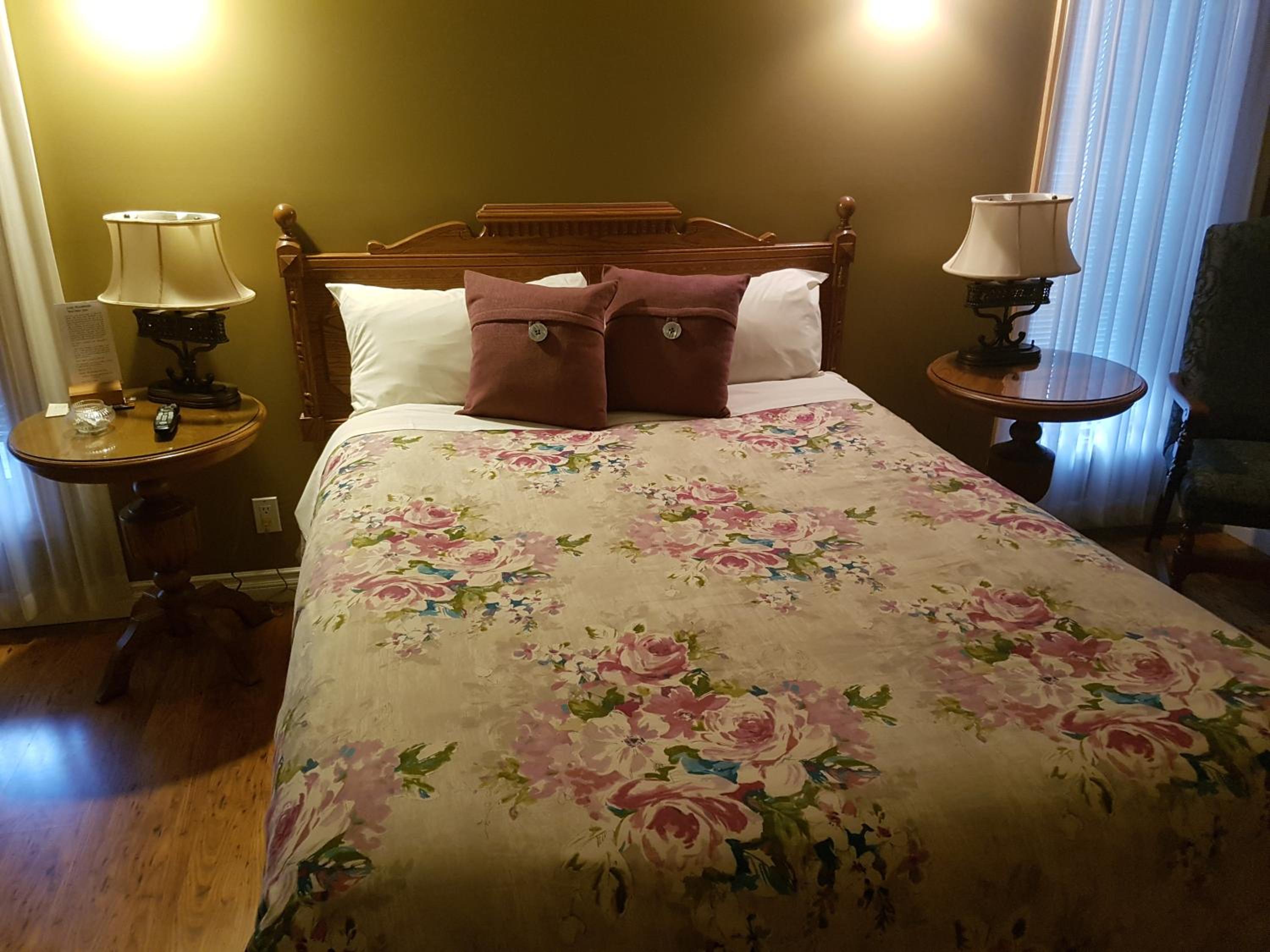 Superior Queen Room Vermilion photo 2