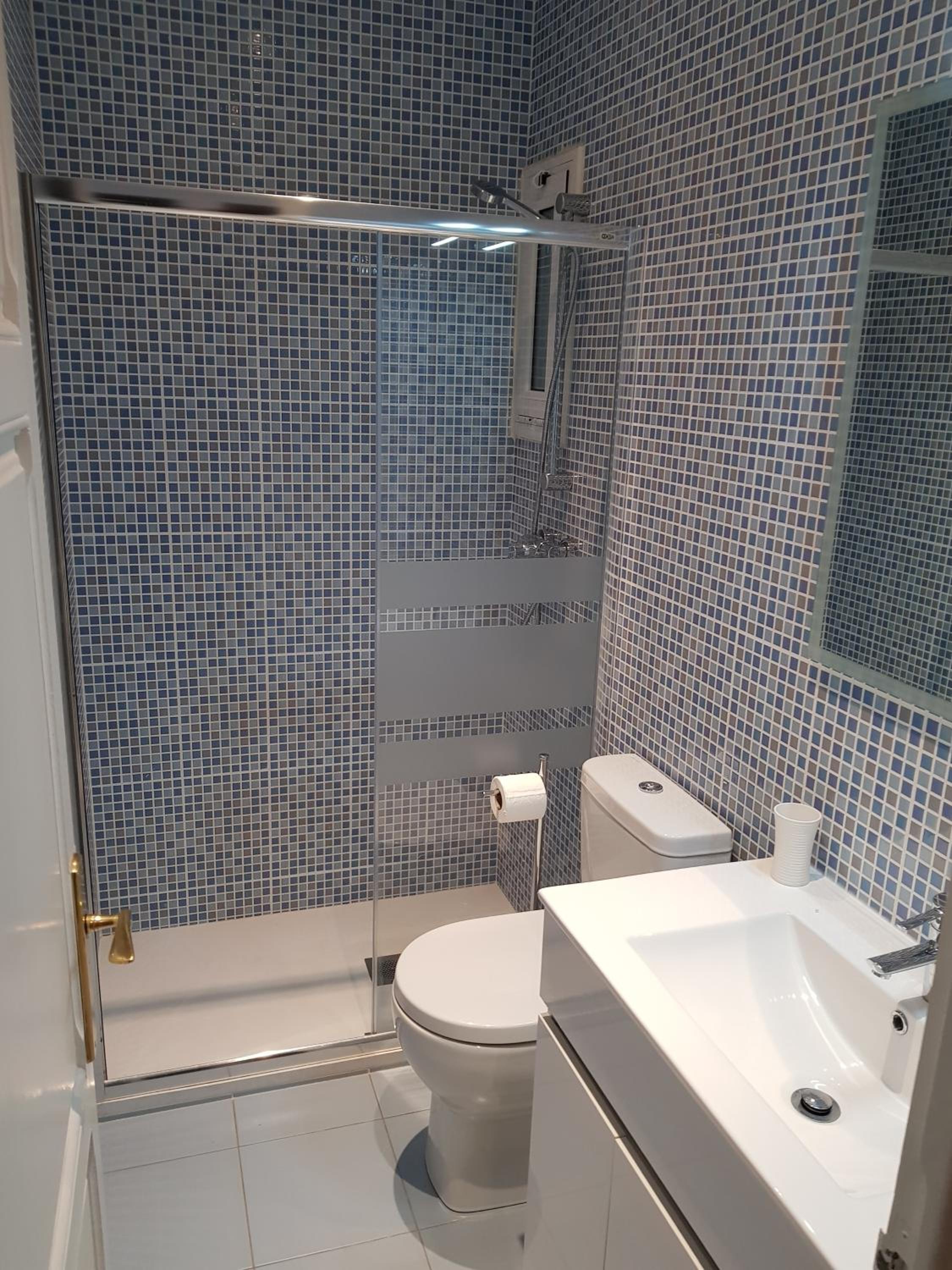 Three-Bedroom Apartment - Photo 19
