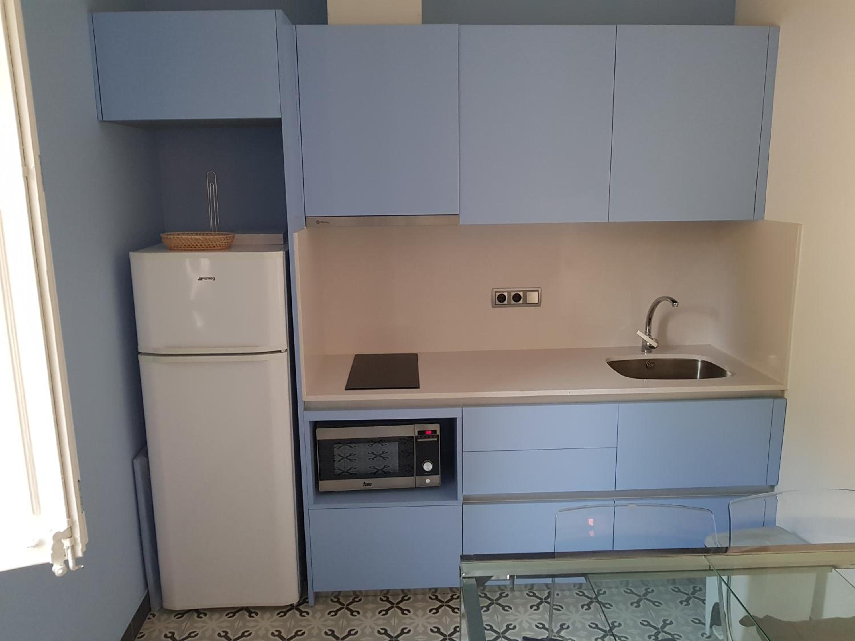 Three-Bedroom Apartment - Photo 15