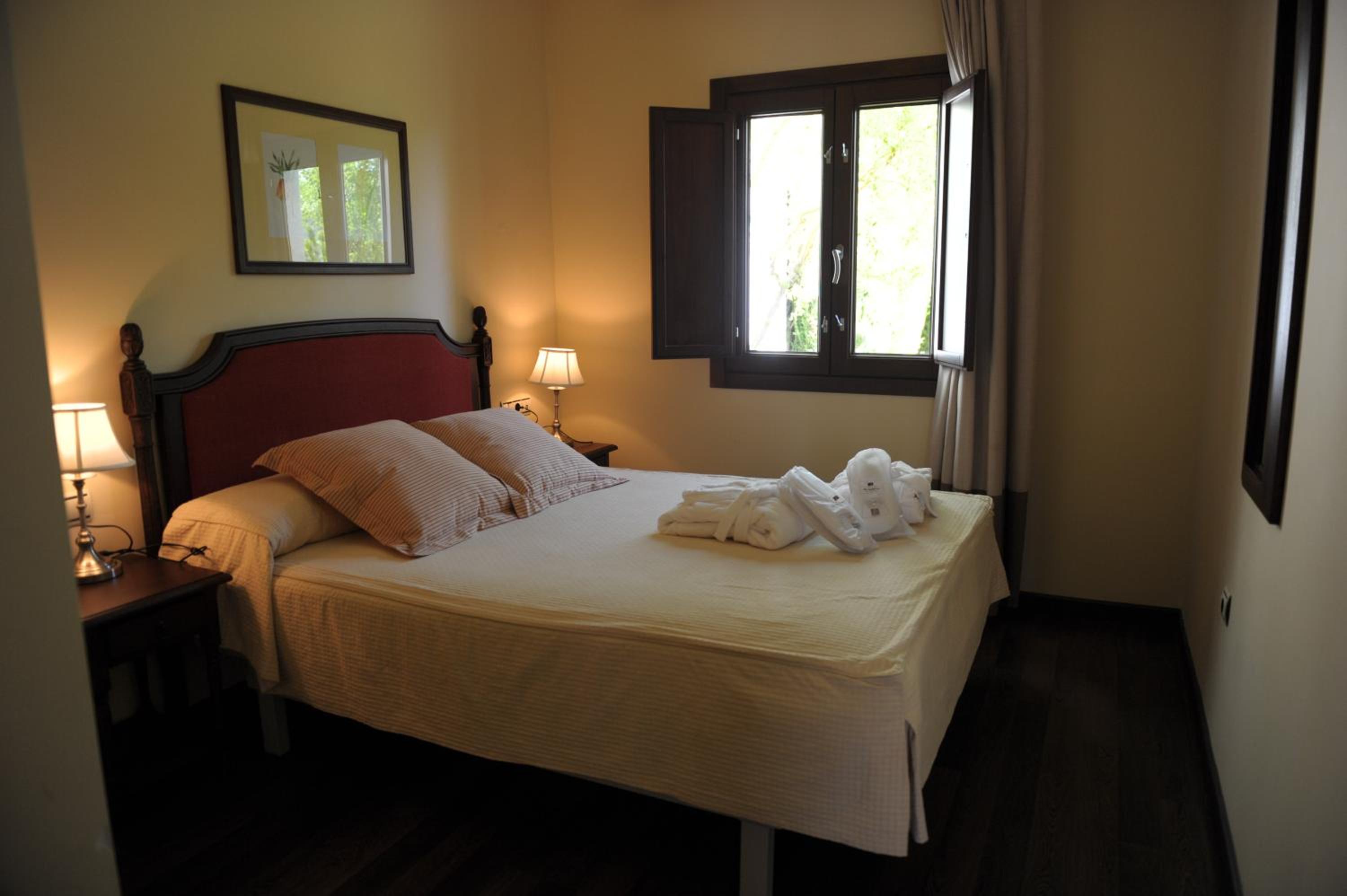 Deluxe Double Room - Photo 2