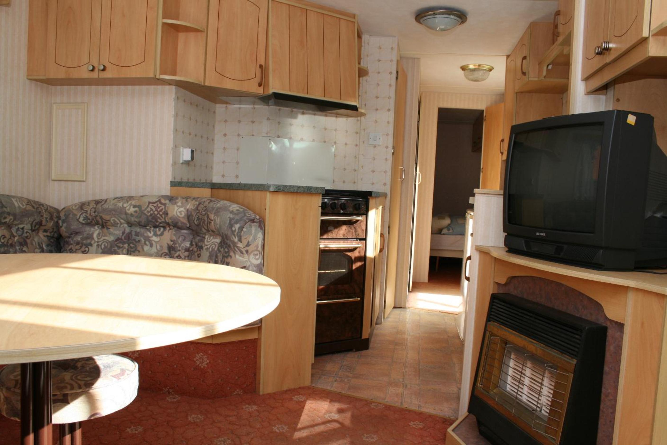 Bungalow (6 Adults) - Photo 6